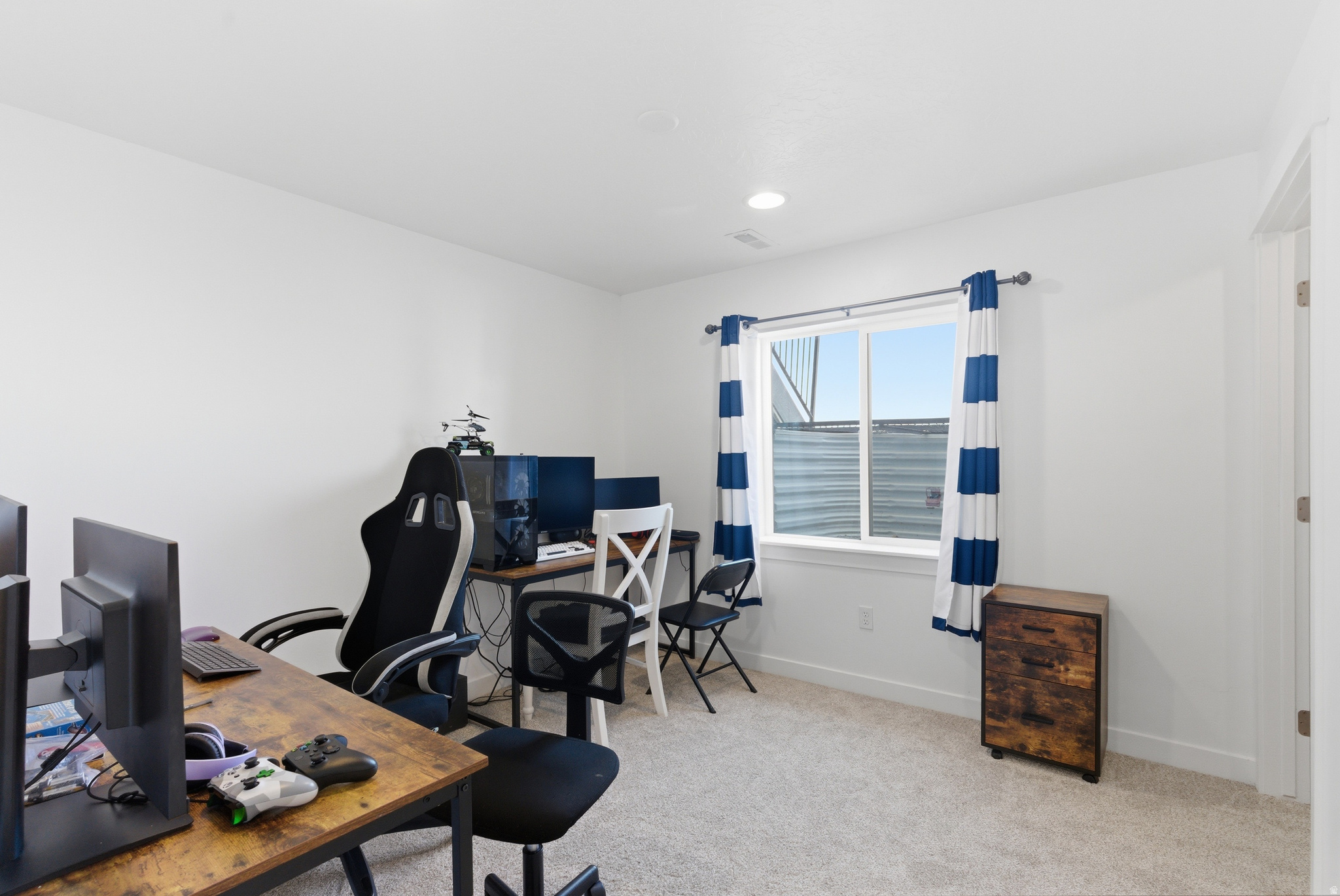 FOOTHILL VILLAGE - Residential