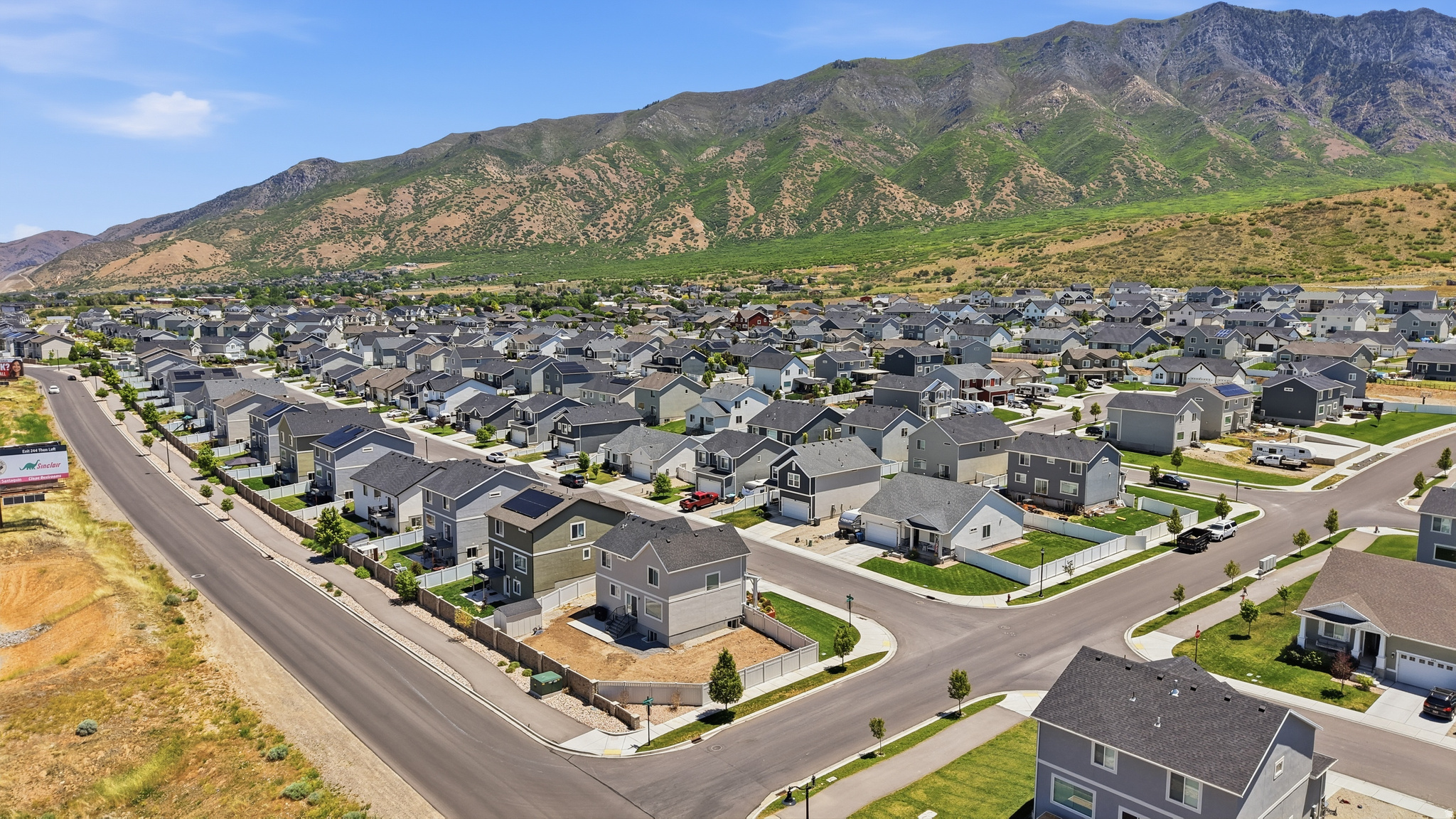FOOTHILL VILLAGE - Residential