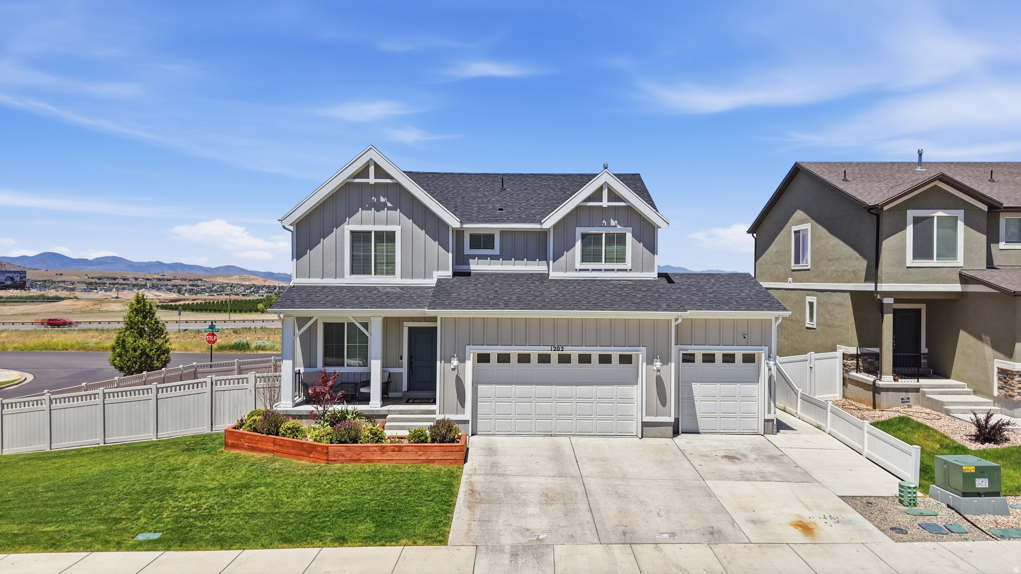 FOOTHILL VILLAGE - Residential