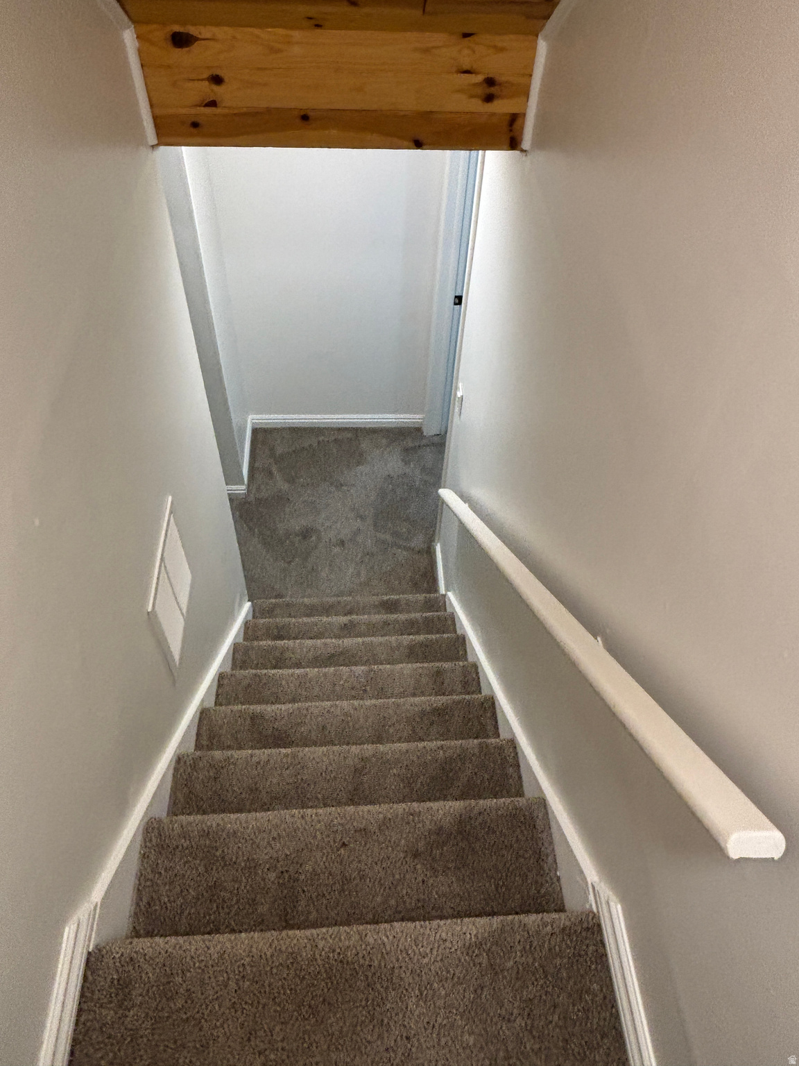 VISTA LAKE - Residential Lease