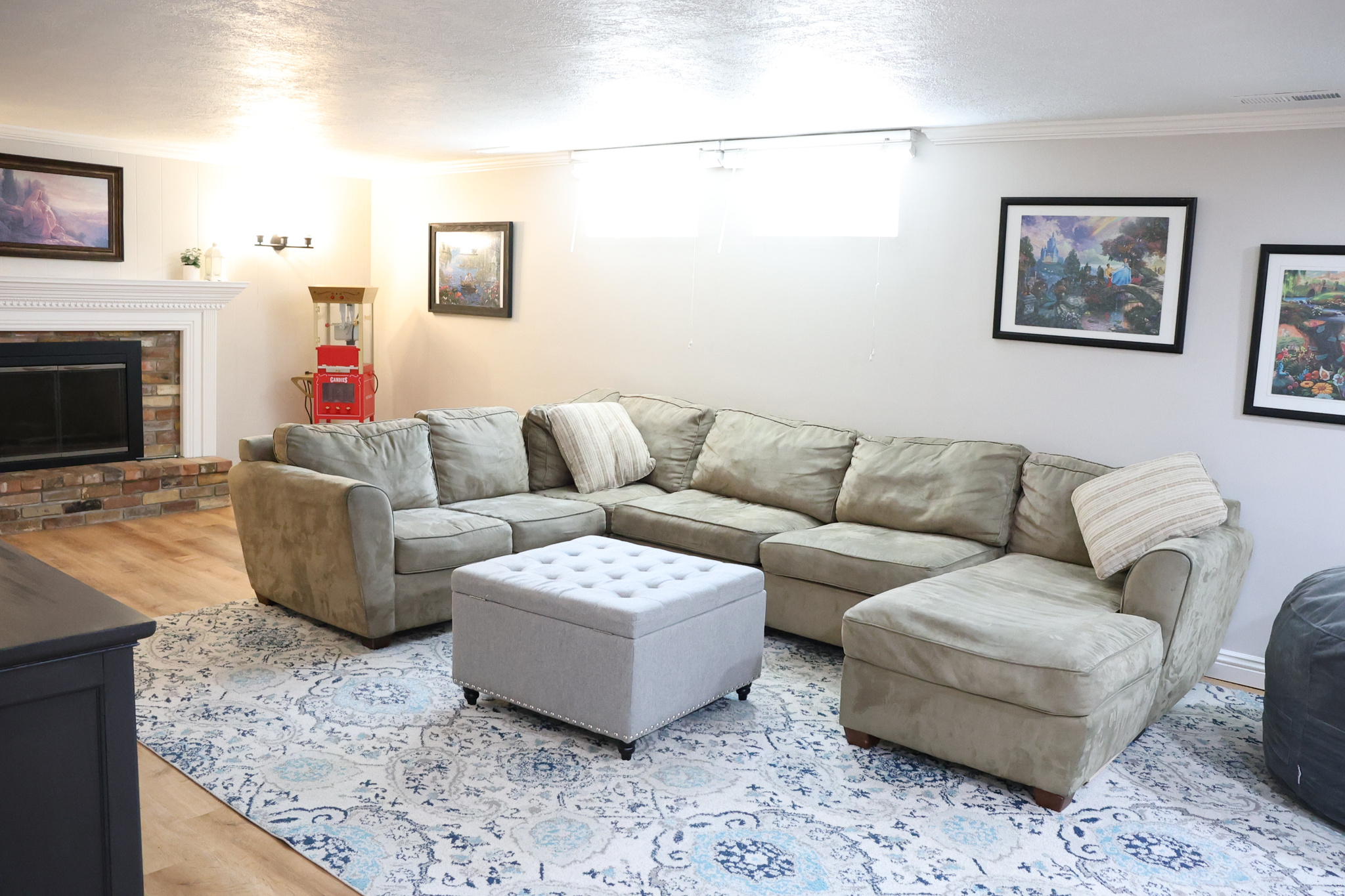 ROYAL OAKS - Residential