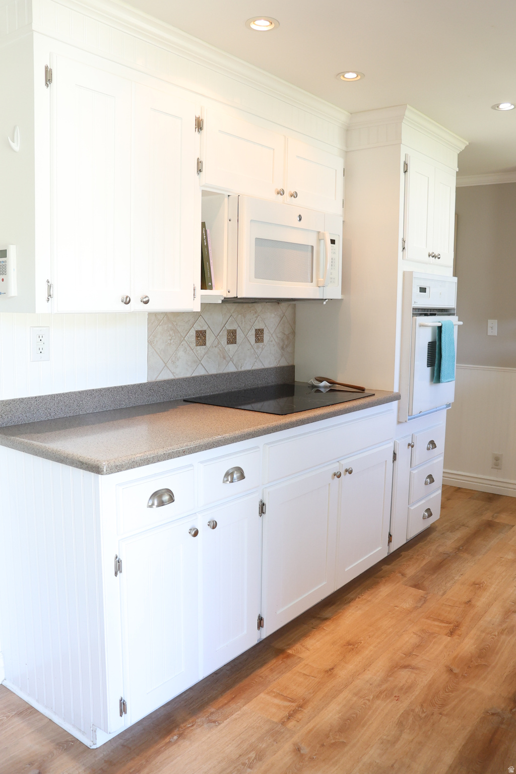 ROYAL OAKS - Residential