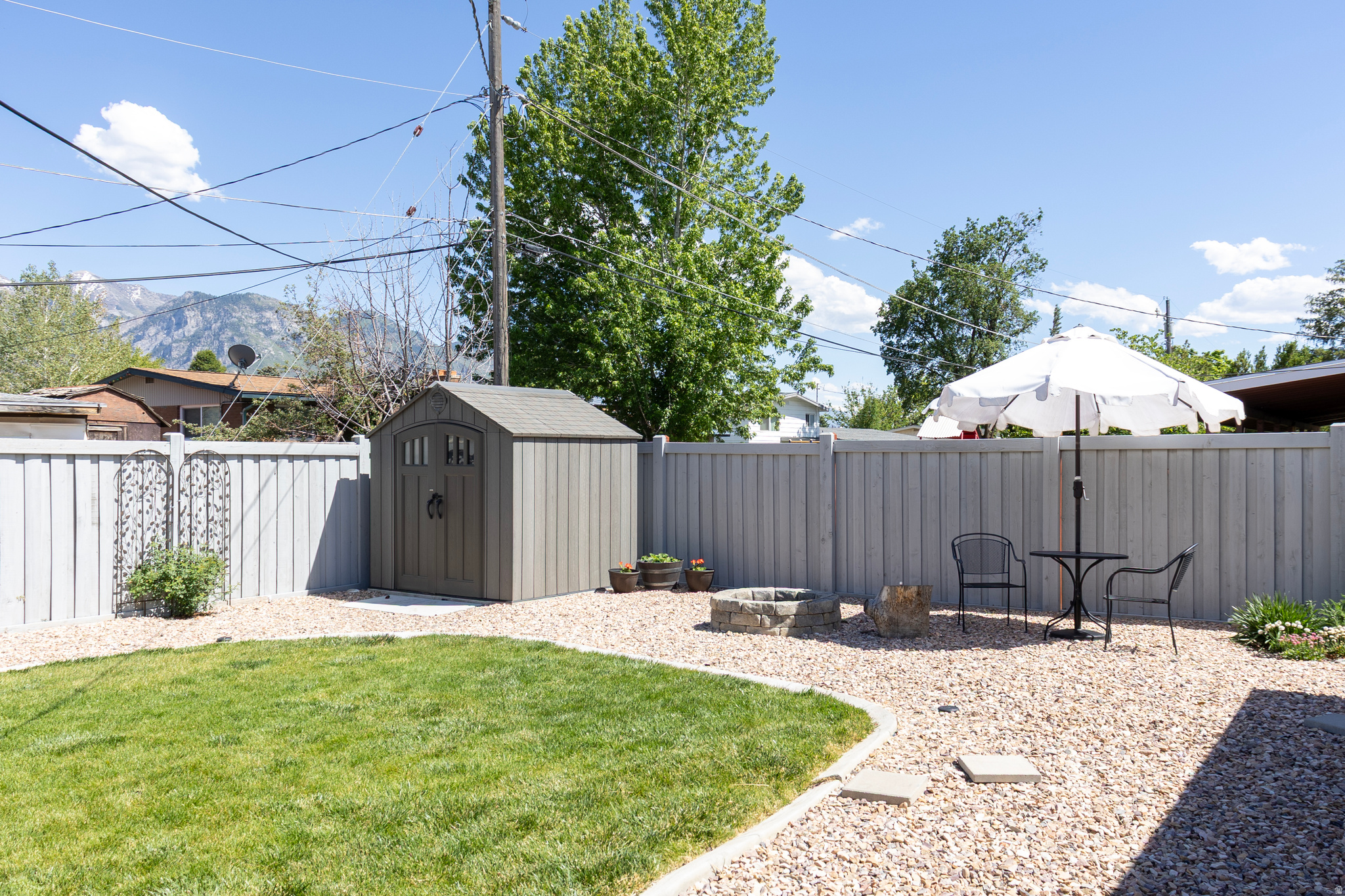 ROYAL OAKS - Residential