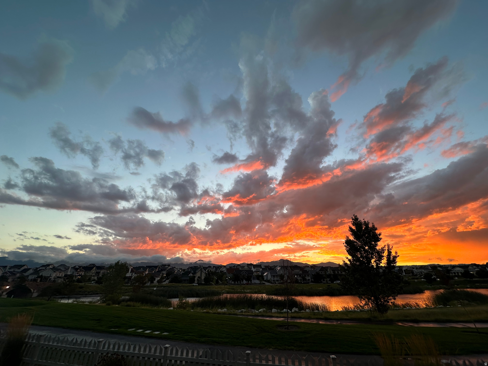 DAYBREAK - Residential