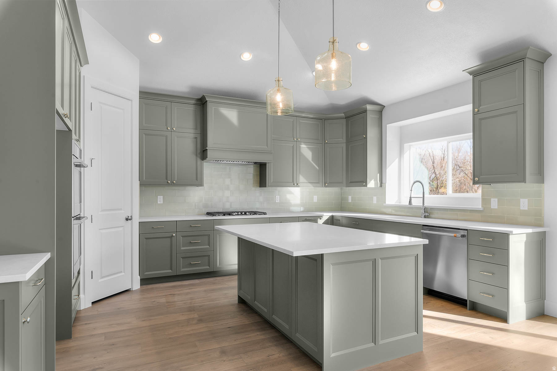 ANGEL HILL 101 - Residential