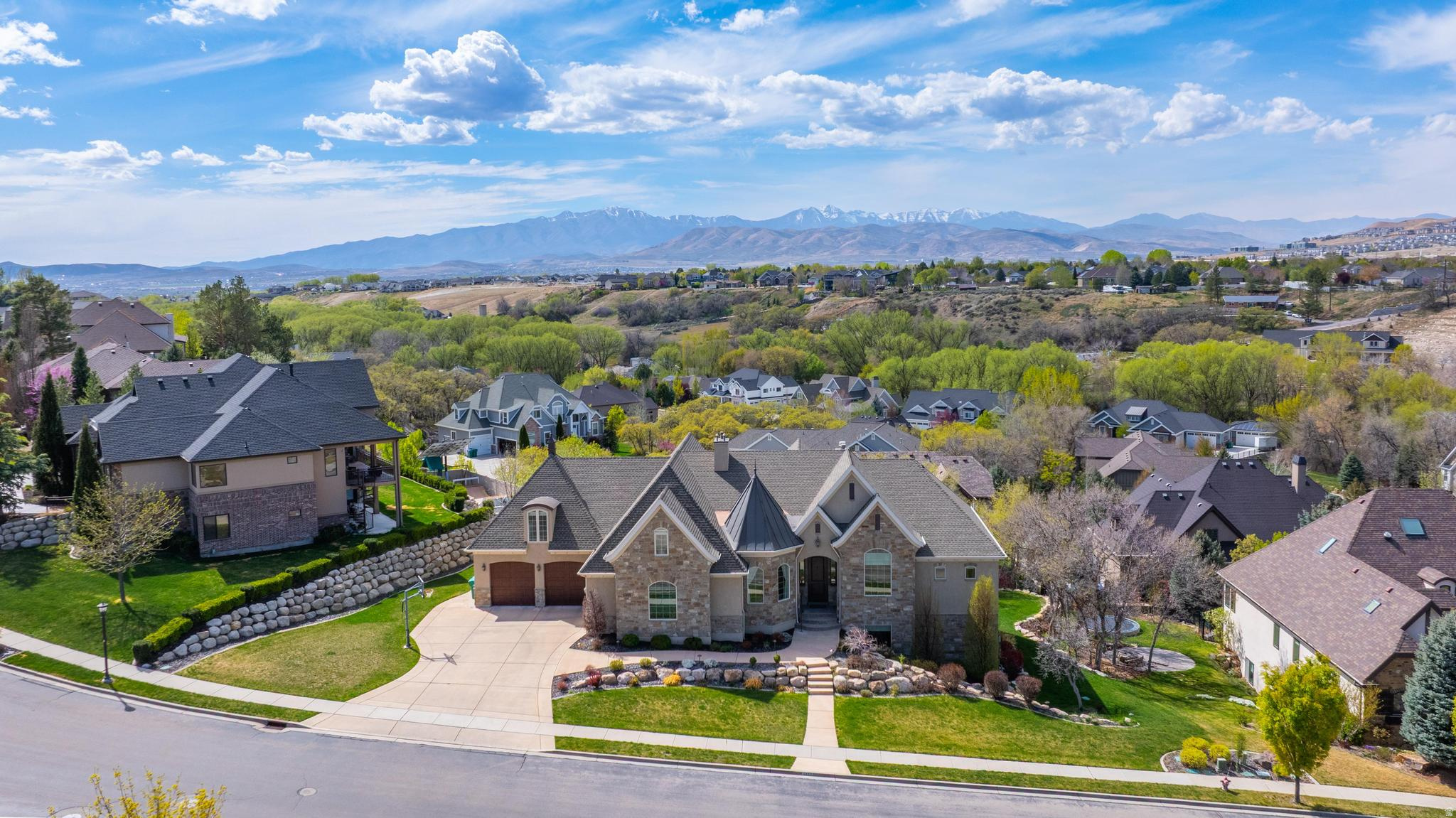 HIGHLAND HOLLOW PHASE 3 - Residential