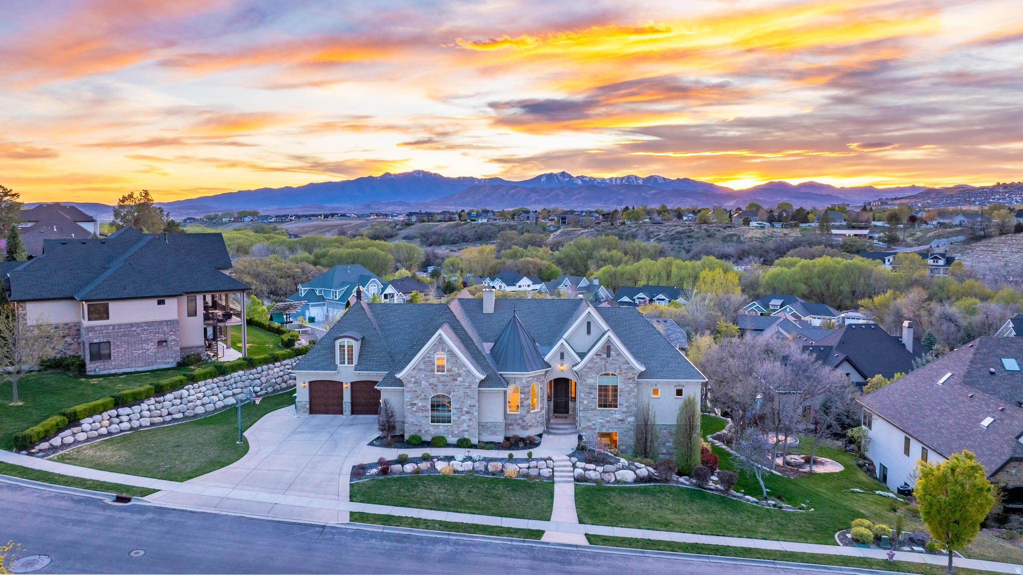 HIGHLAND HOLLOW PHASE 3 - Residential