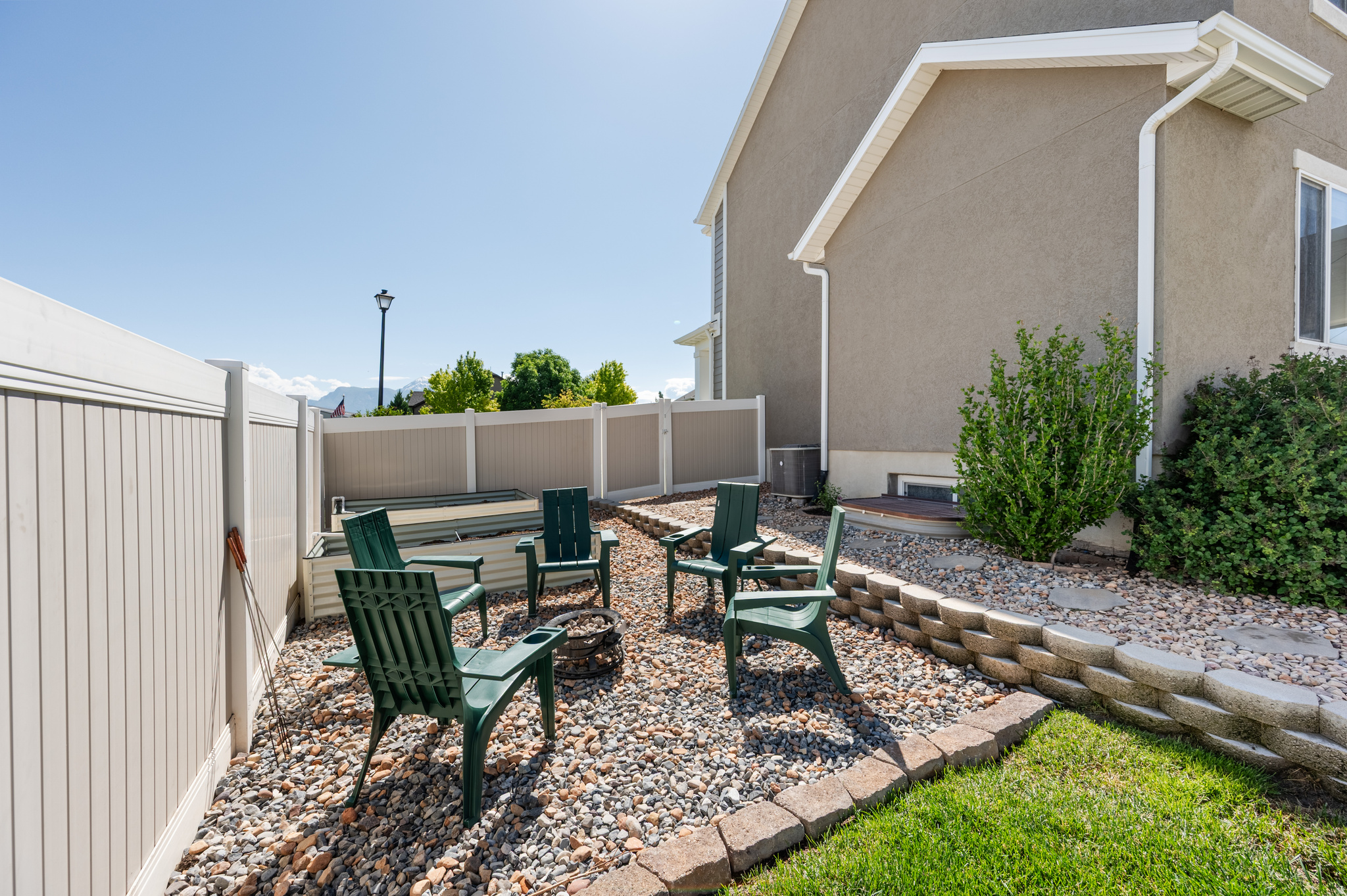 LARSON FARMS - Residential
