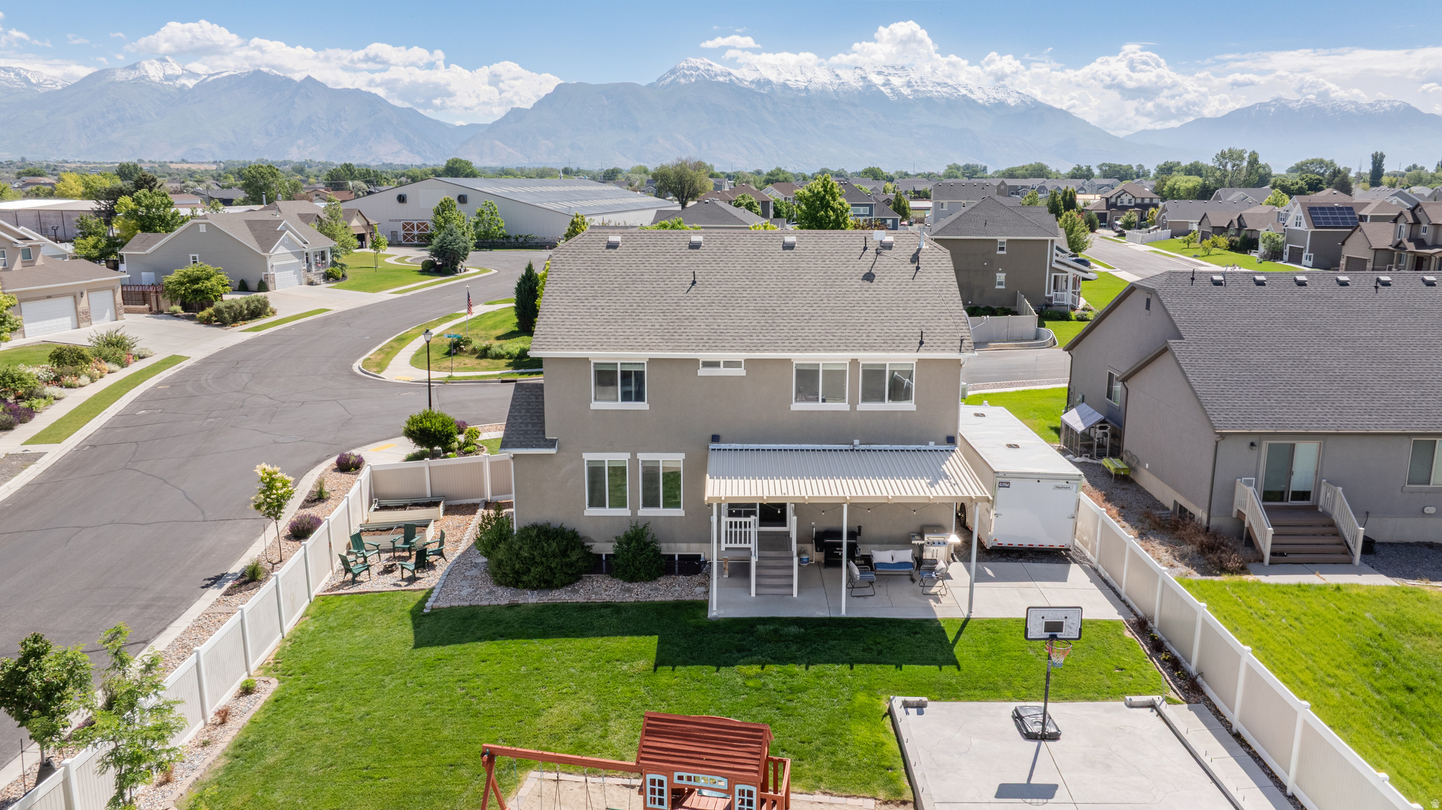 LARSON FARMS - Residential