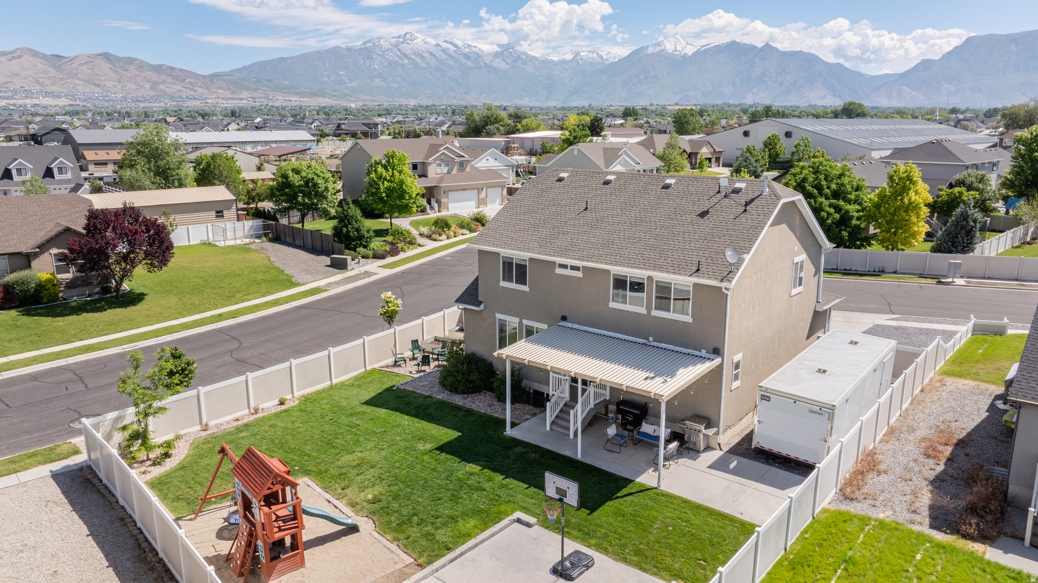 LARSON FARMS - Residential