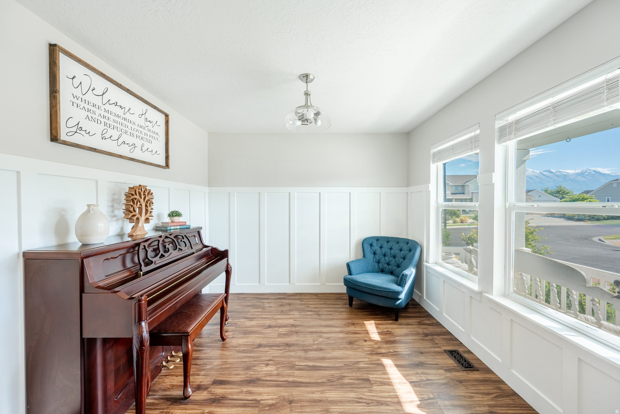 LARSON FARMS - Residential