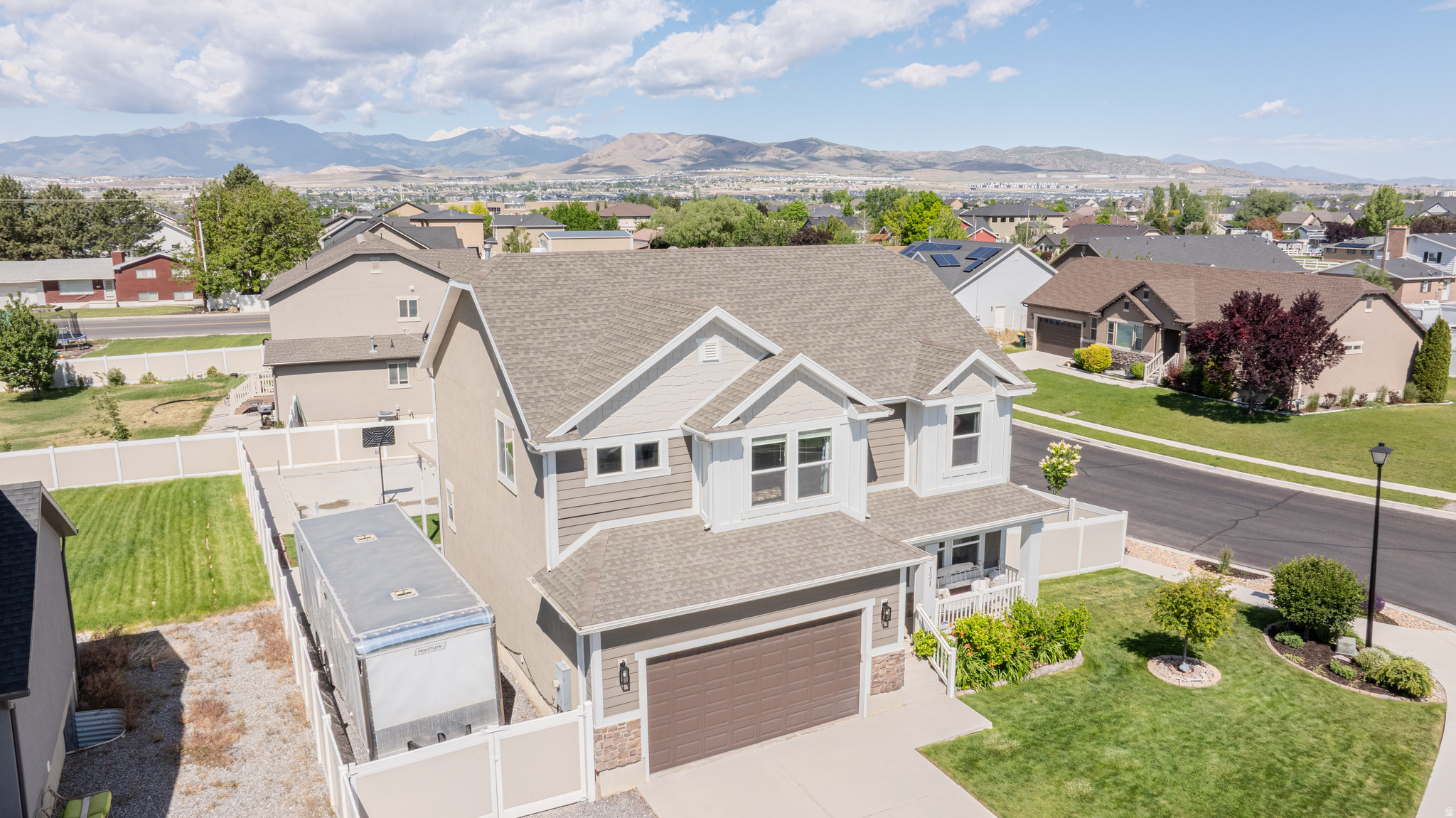 LARSON FARMS - Residential
