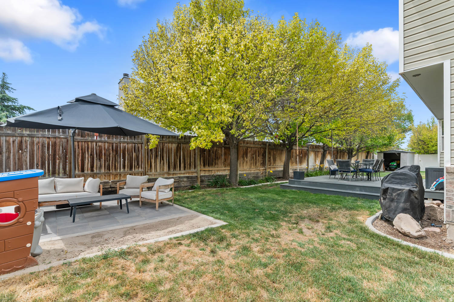 RAVENWOOD - Residential