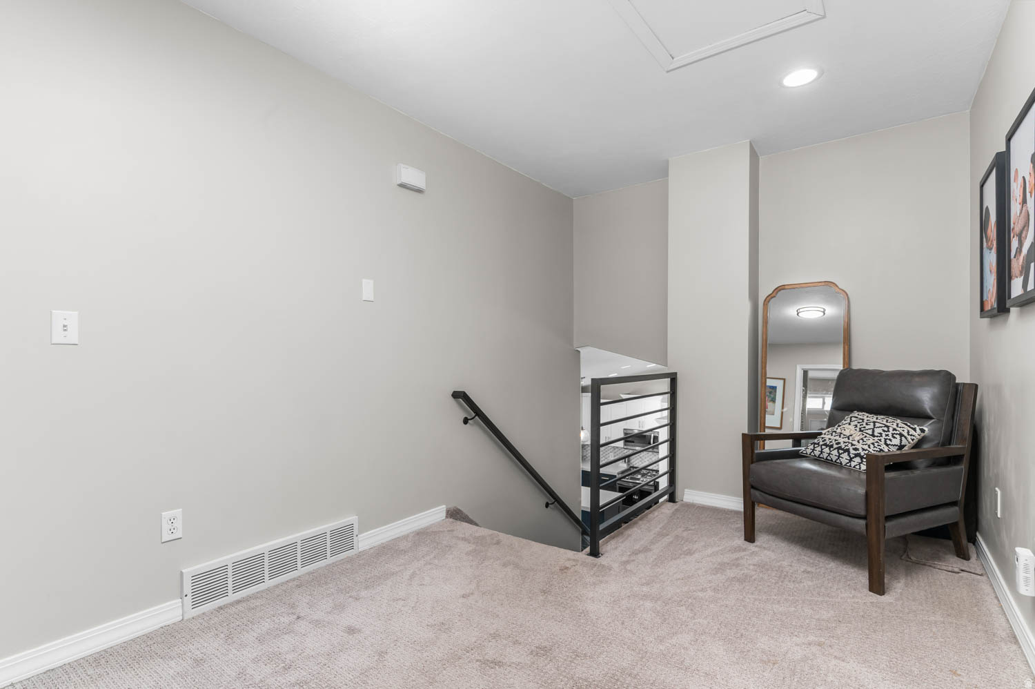 RAVENWOOD - Residential