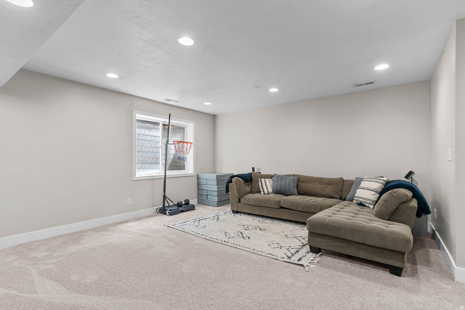 RAVENWOOD - Residential