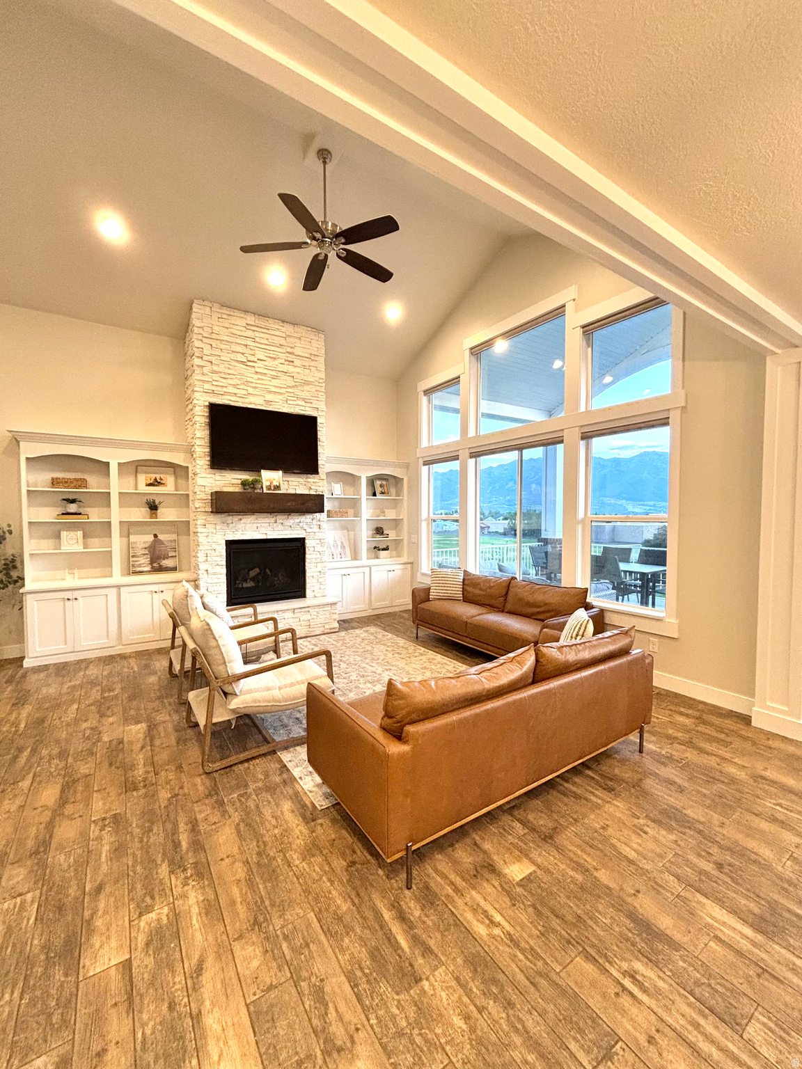 COTTONWOOD MEADOWS - Residential