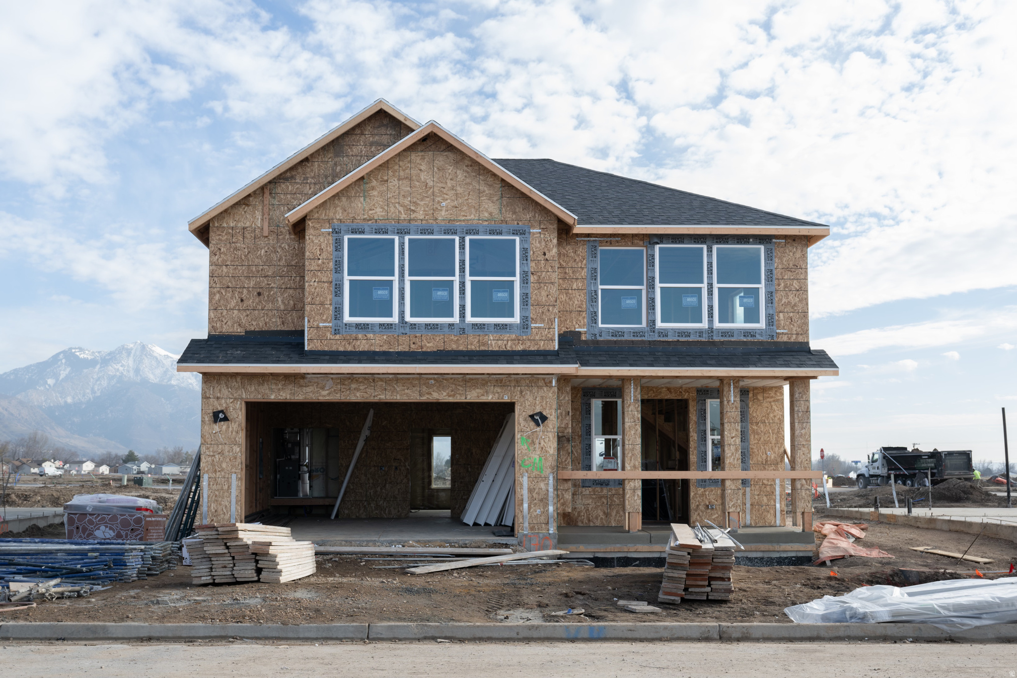 LOMOND HEIGHTS - Residential