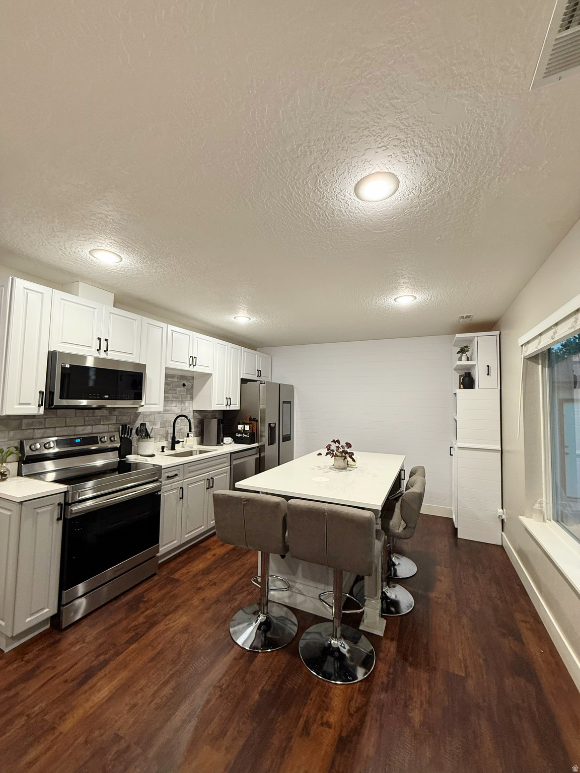 NEWELL GARDENS SUB - Residential
