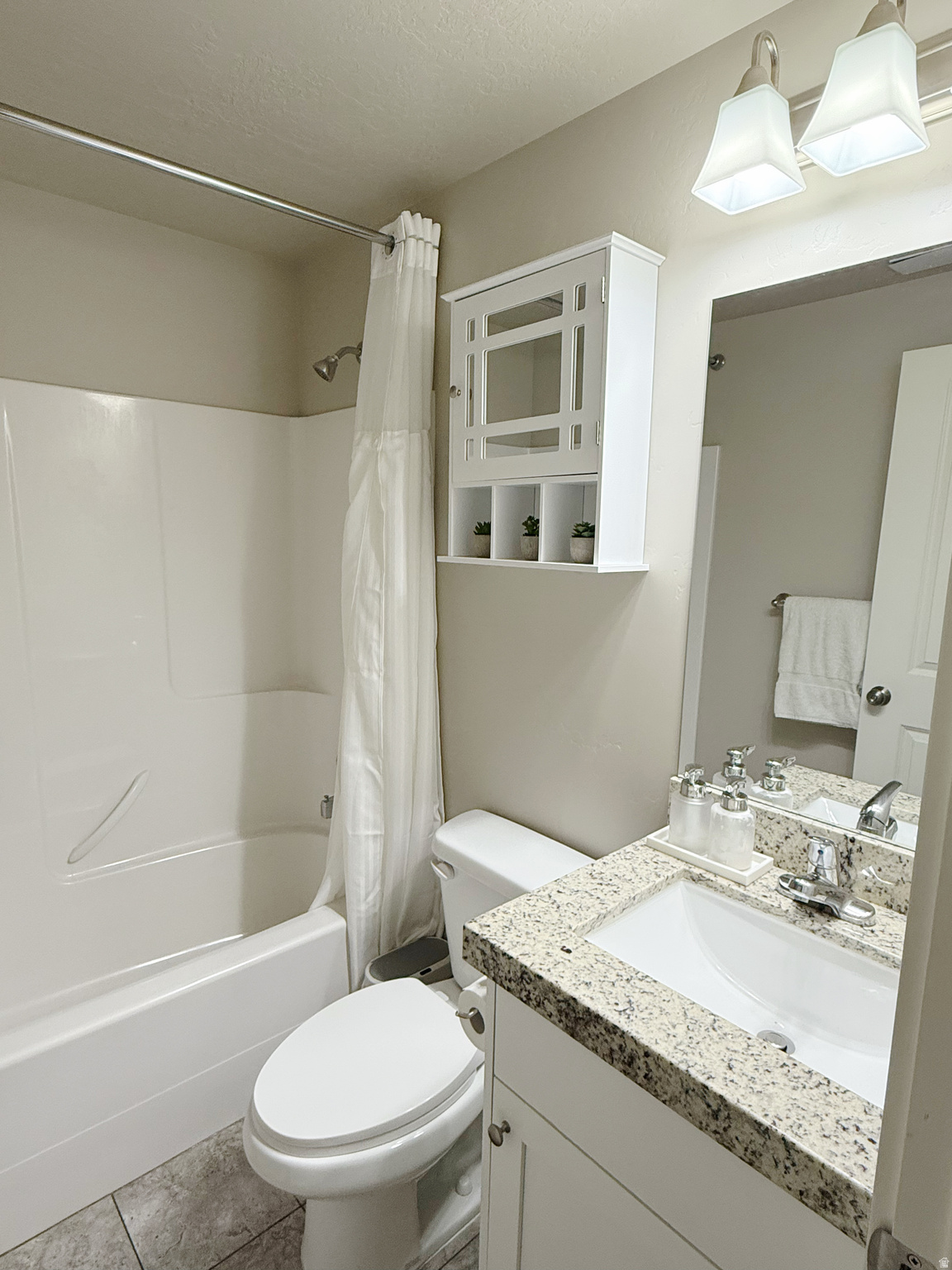 NEWELL GARDENS SUB - Residential