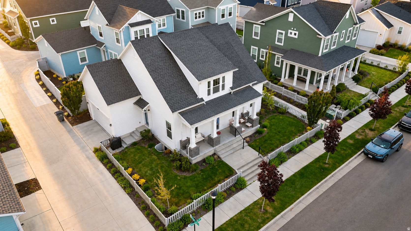 DAYBREAK - Residential