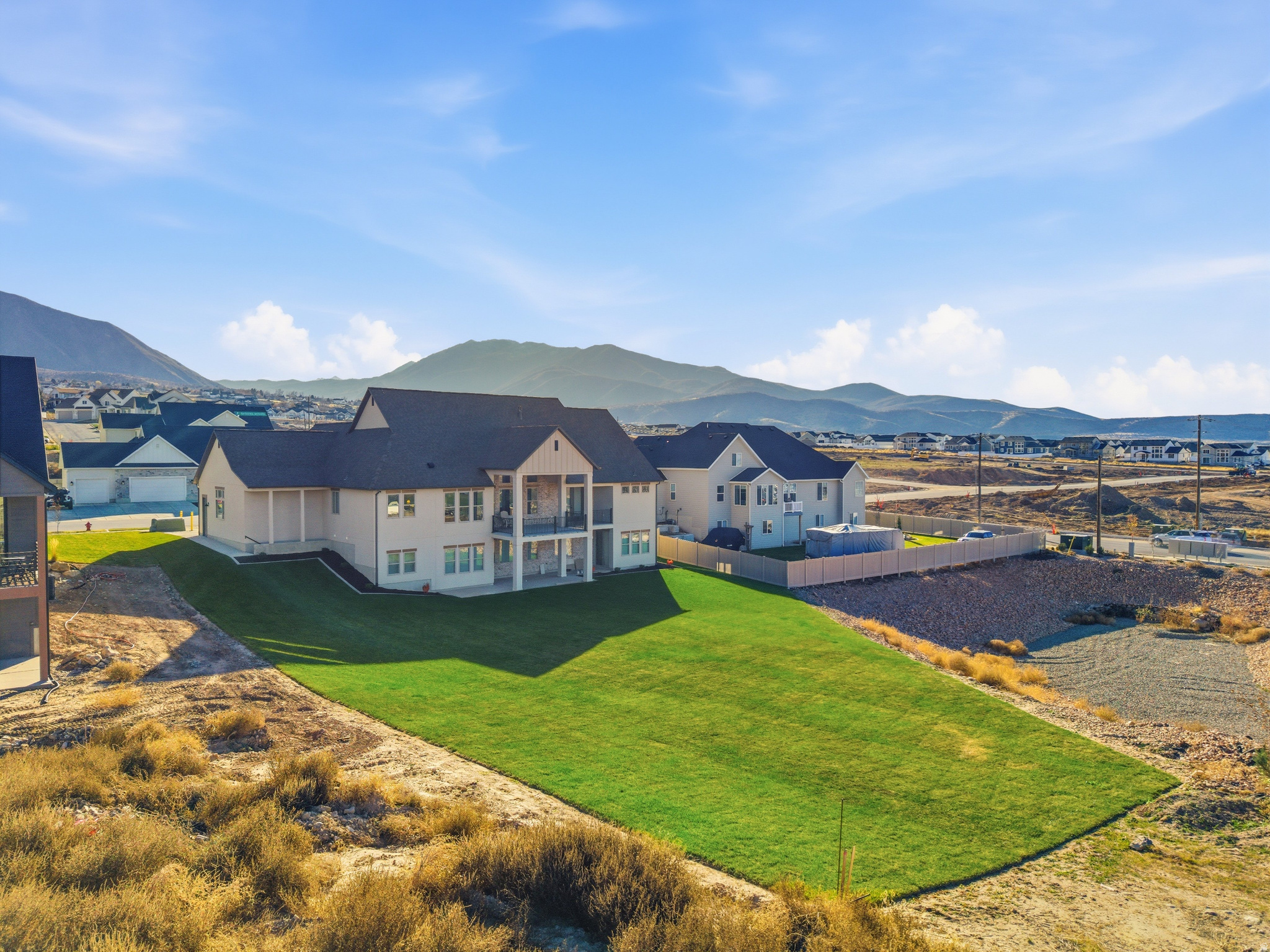 RIDGE - Residential