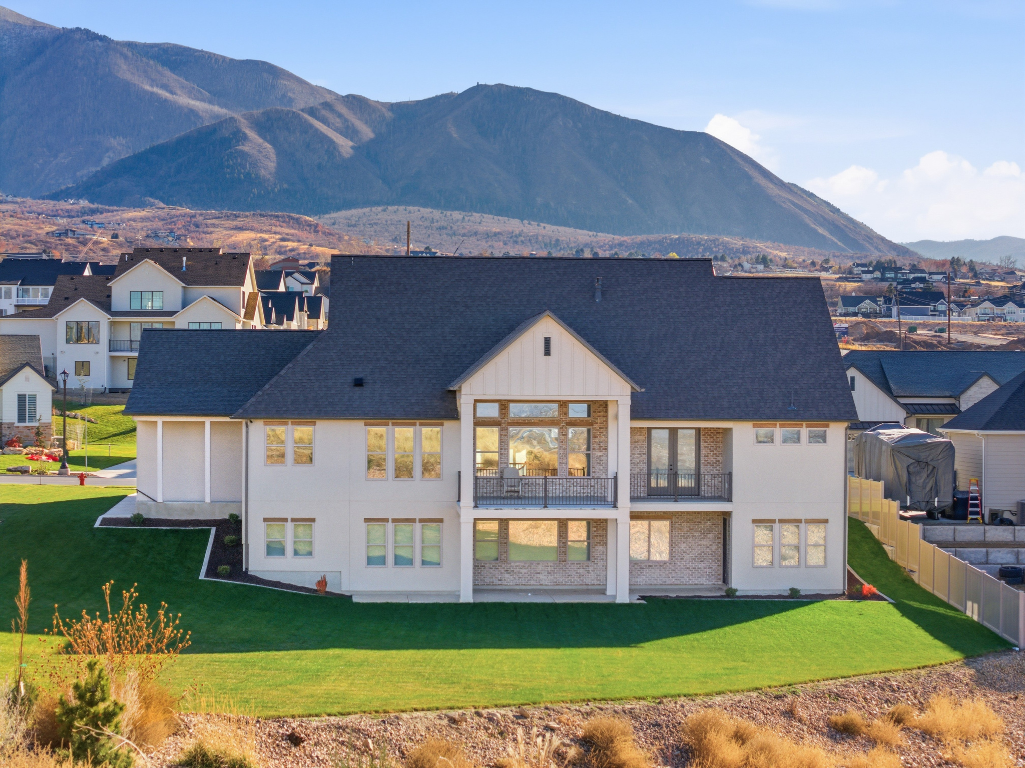 RIDGE - Residential