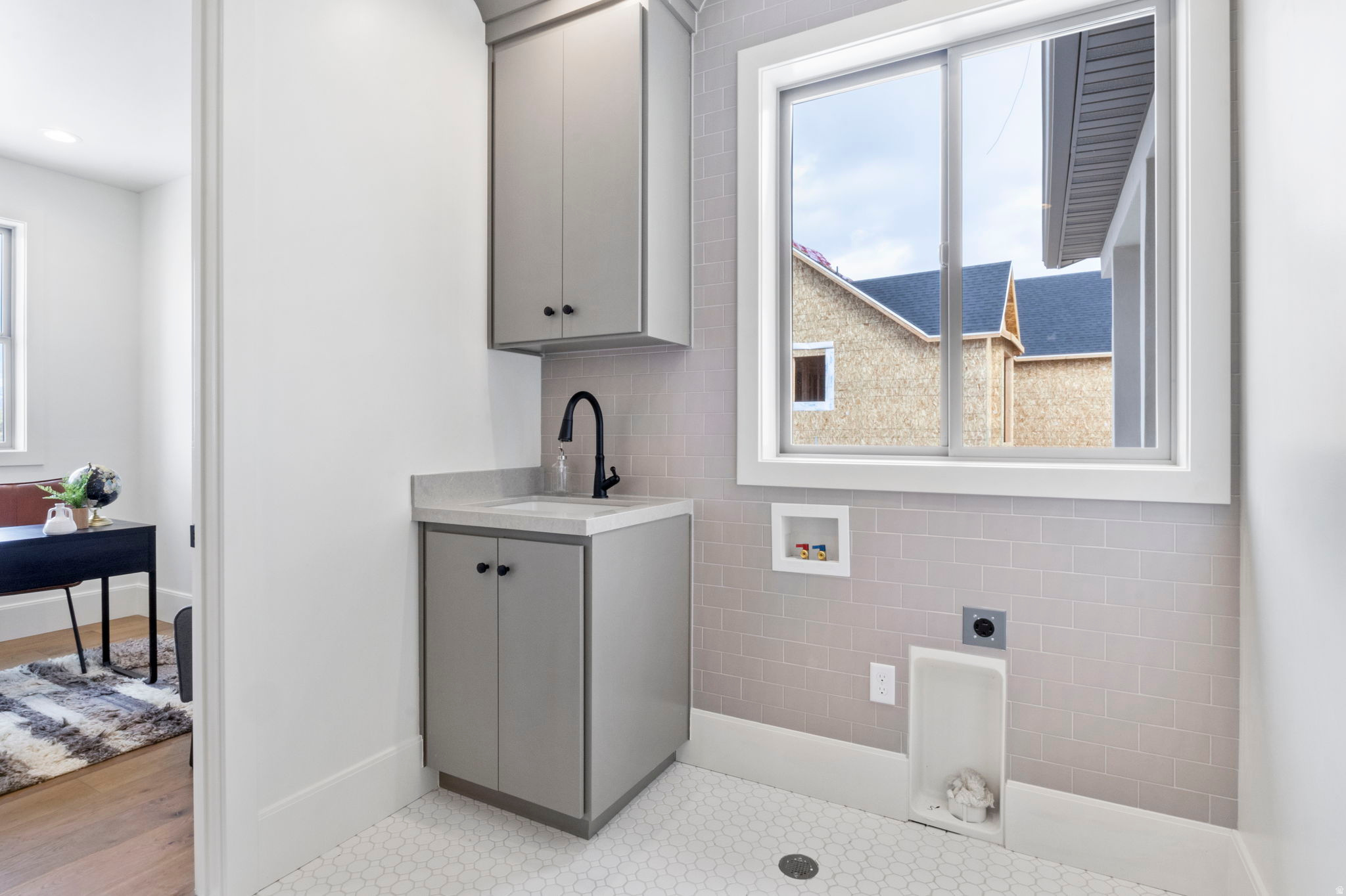 RIDGE - Residential