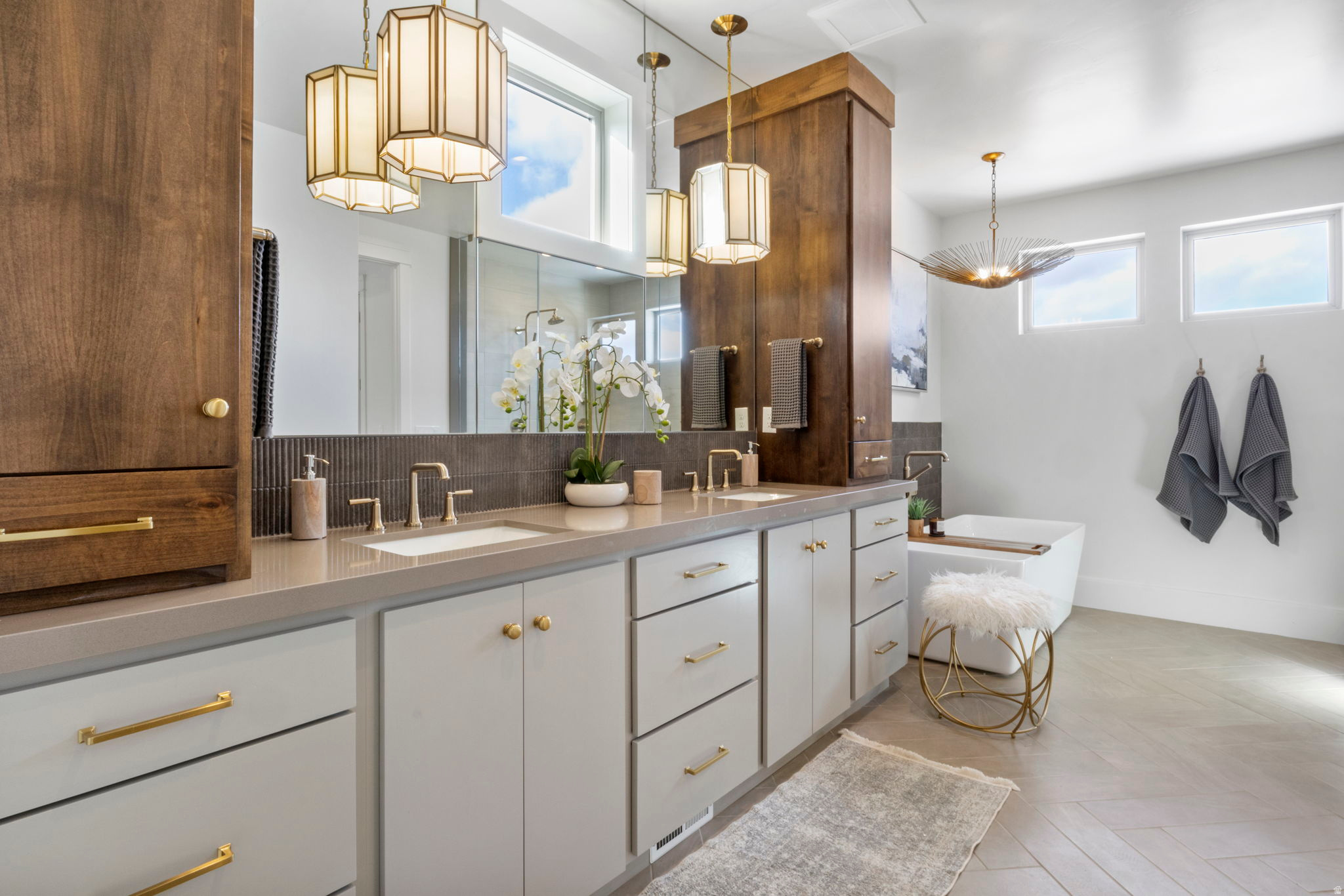 RIDGE - Residential