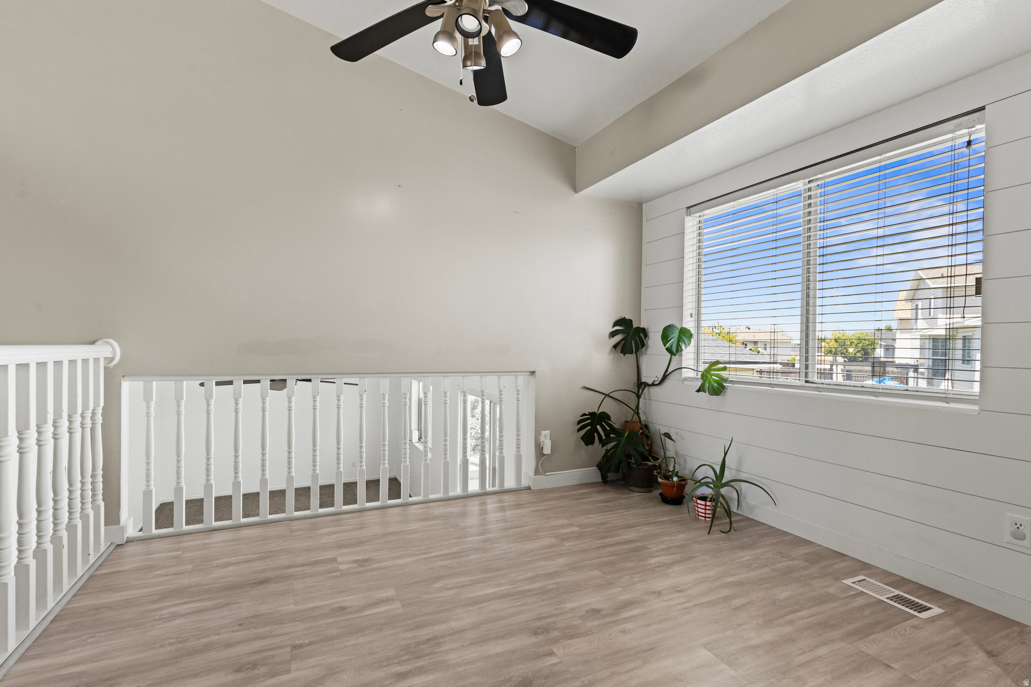 ALAND OF HONEY - Residential