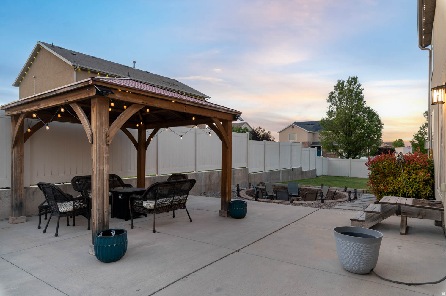 HAMILTON FARMS - Residential