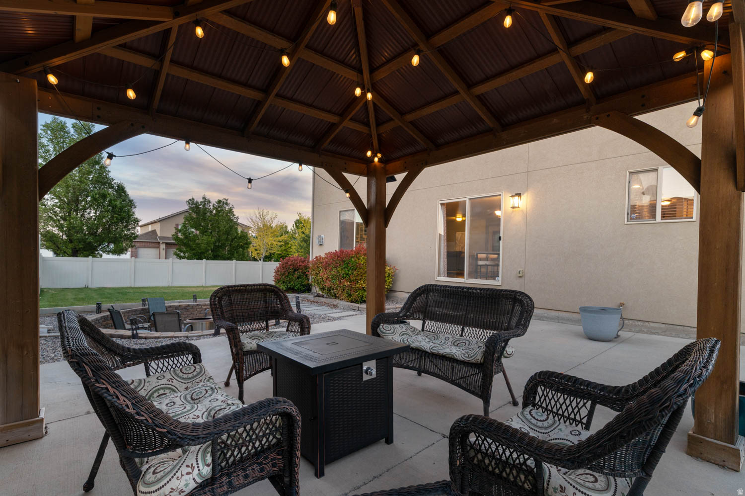 HAMILTON FARMS - Residential