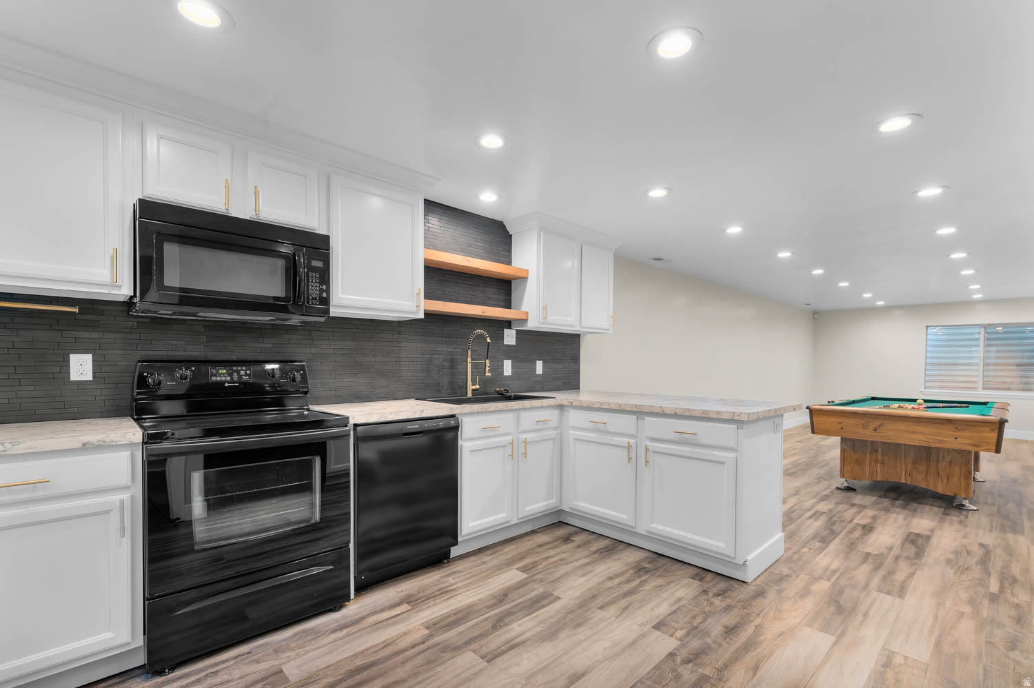 HAMILTON FARMS - Residential