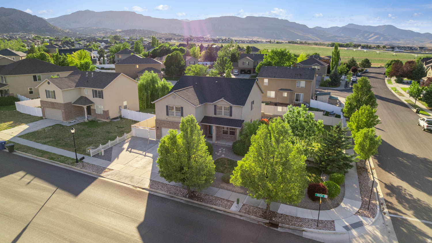 HAMILTON FARMS - Residential