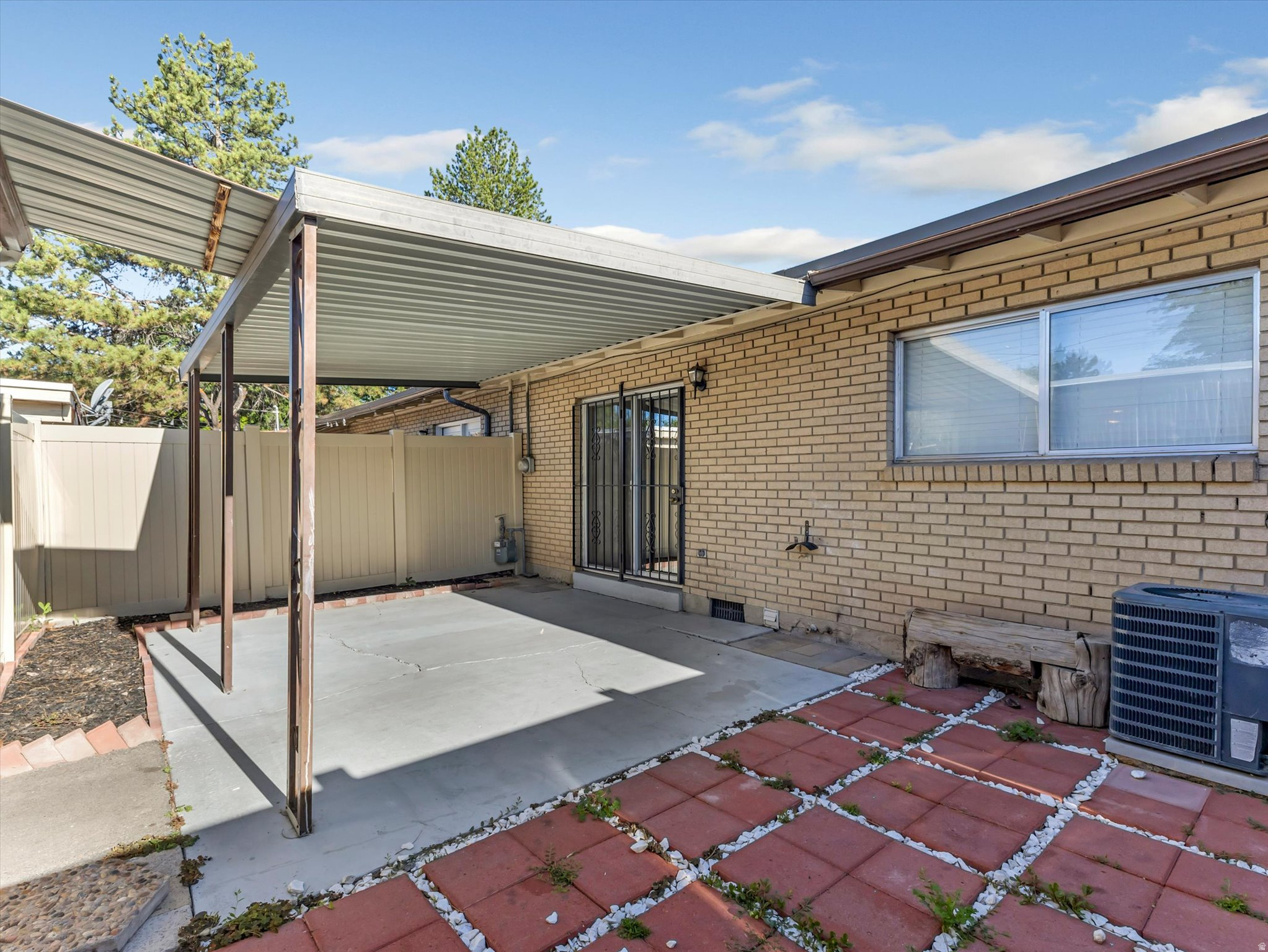 RIDGELAND DOWNS - Residential