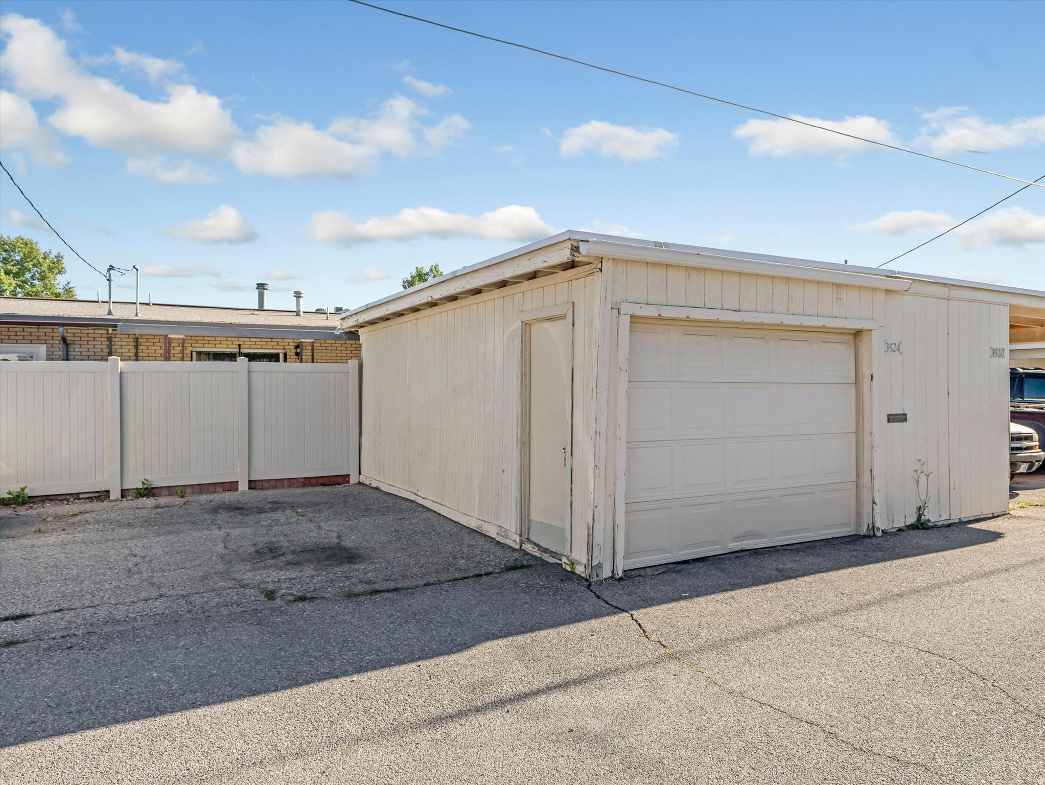 RIDGELAND DOWNS - Residential