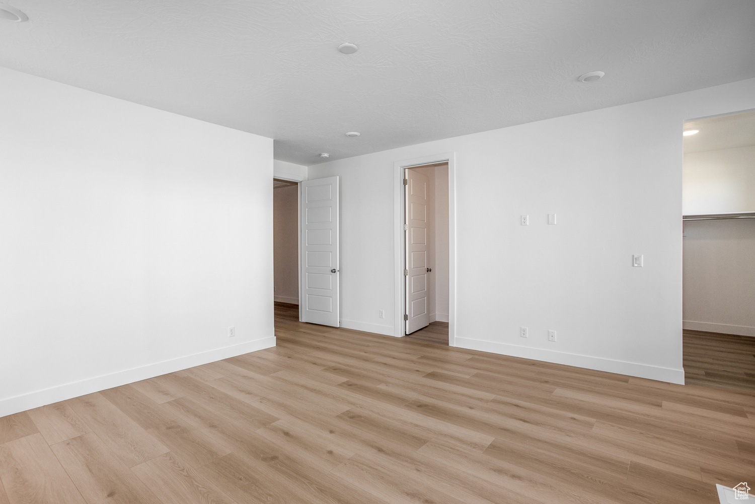 BECCO CREEK TOWNHOMES AT DIVARIO - Residential