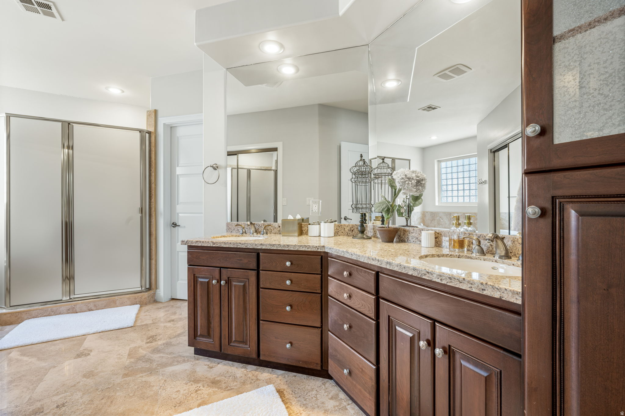 STONE CLIFF TOWNHOMES - Residential