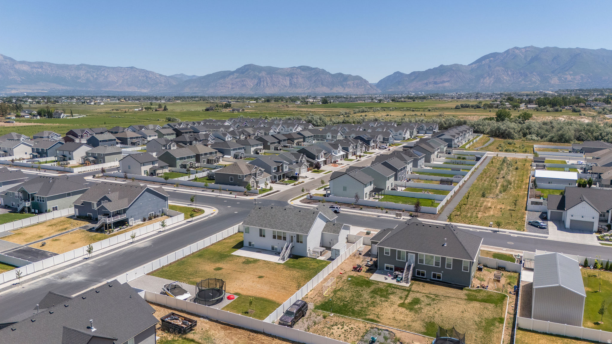 GROVE AT GREEN FARM - Residential
