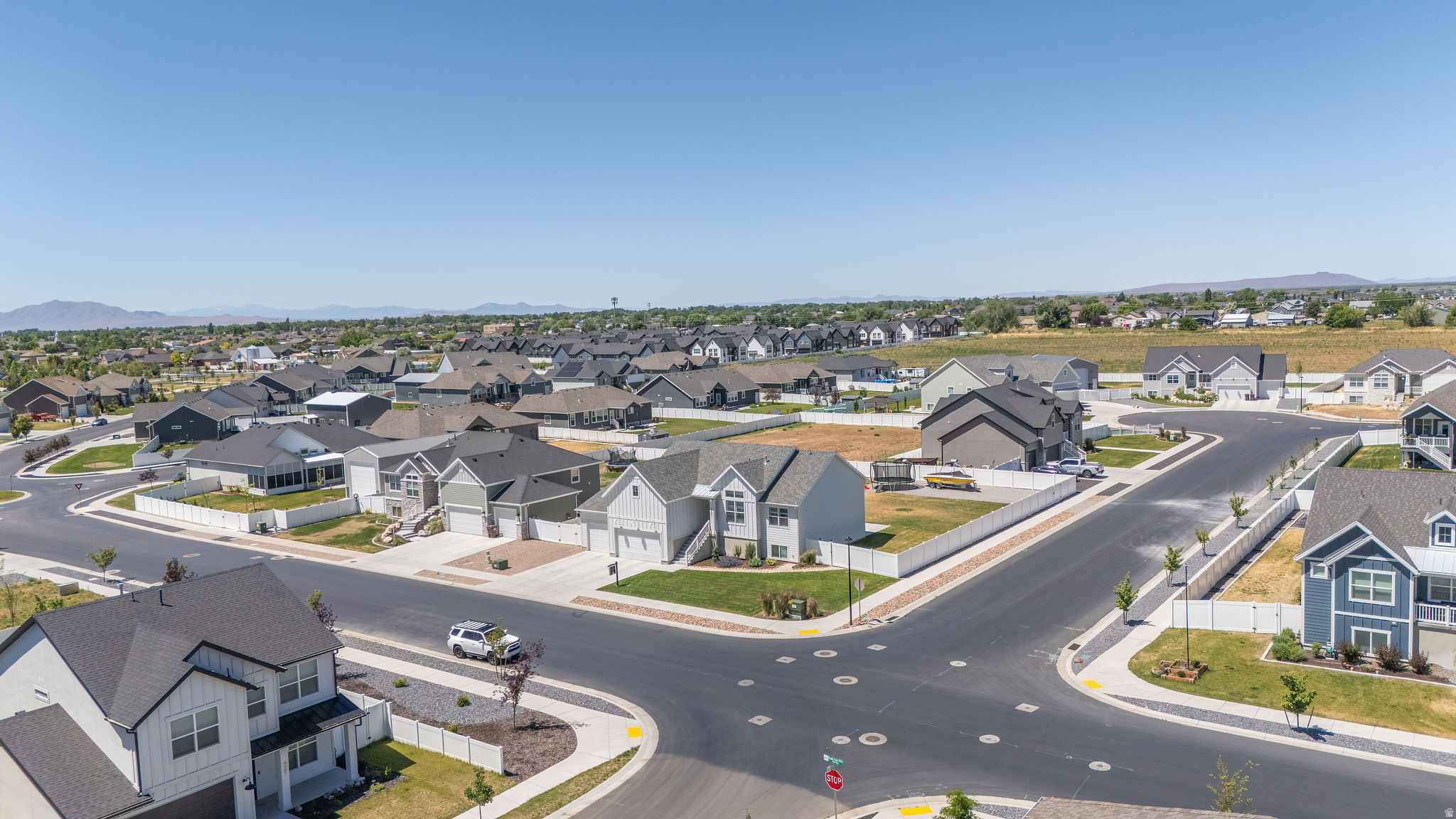 GROVE AT GREEN FARM - Residential