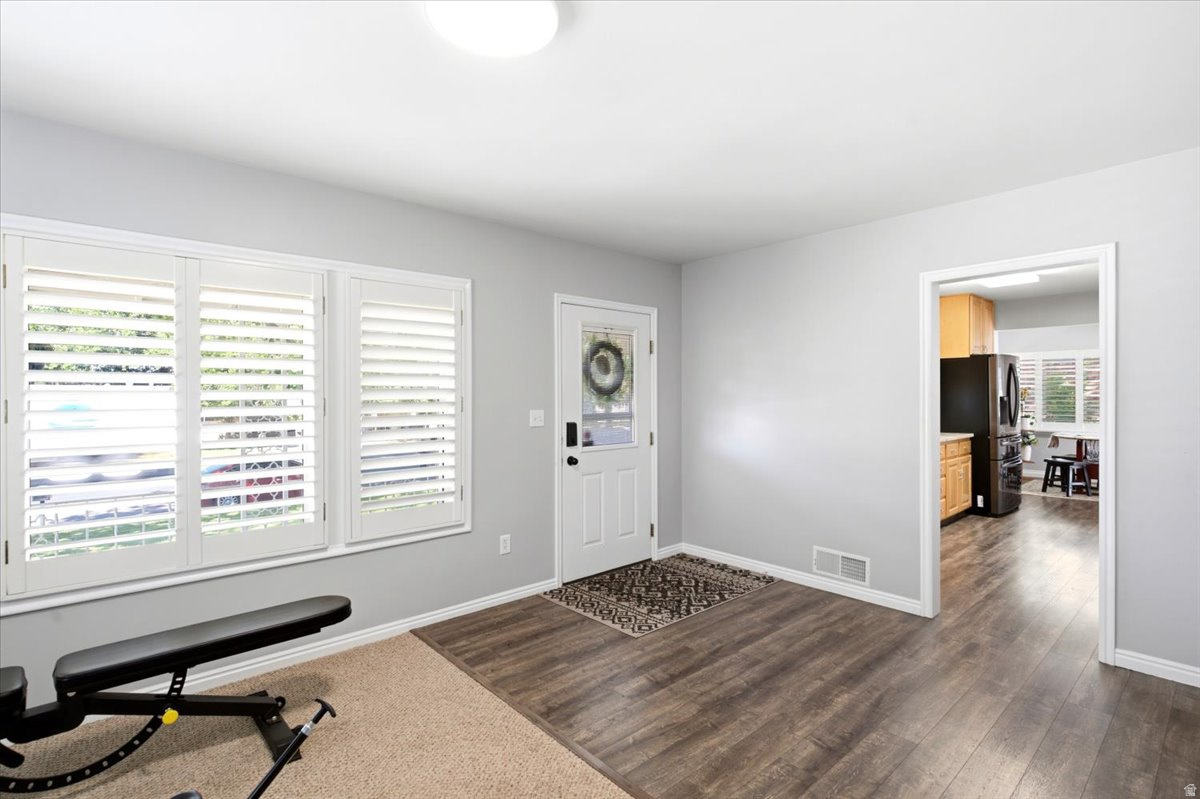 CRESTHOMES ADDITION - Residential