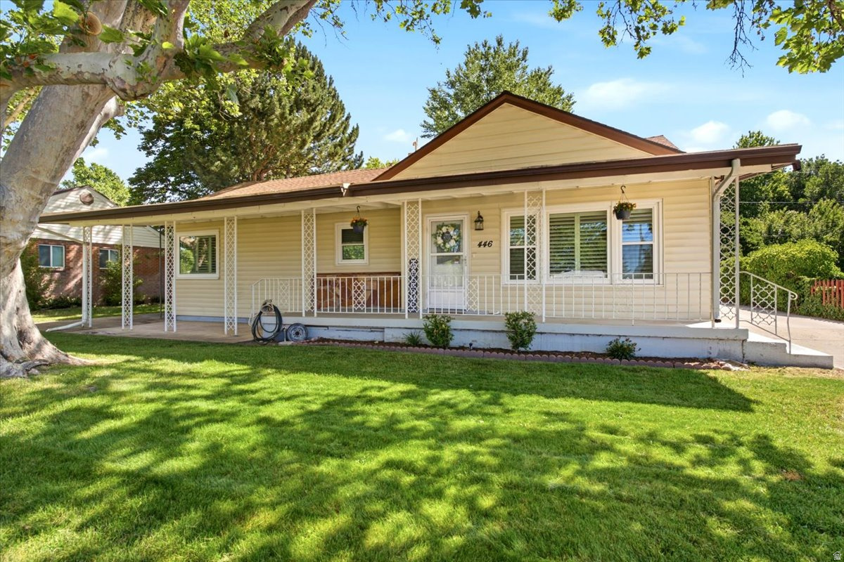 CRESTHOMES ADDITION - Residential
