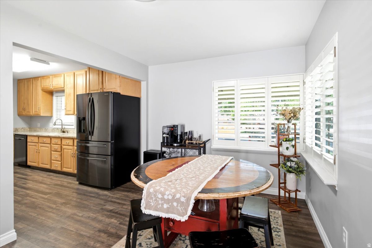 CRESTHOMES ADDITION - Residential