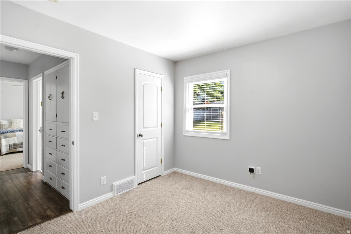 CRESTHOMES ADDITION - Residential