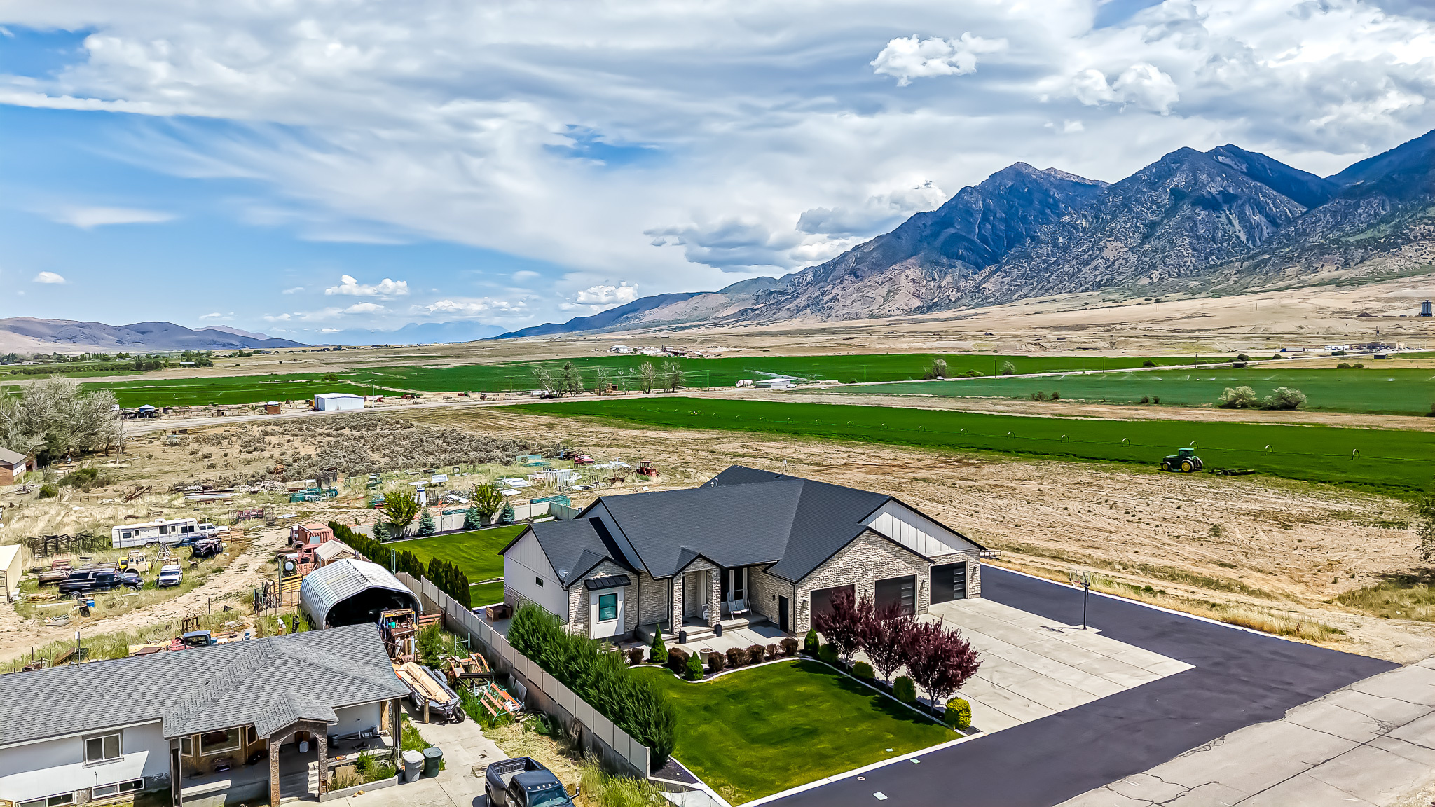 ELLERTSON BENCH SUBDIVISION - Residential