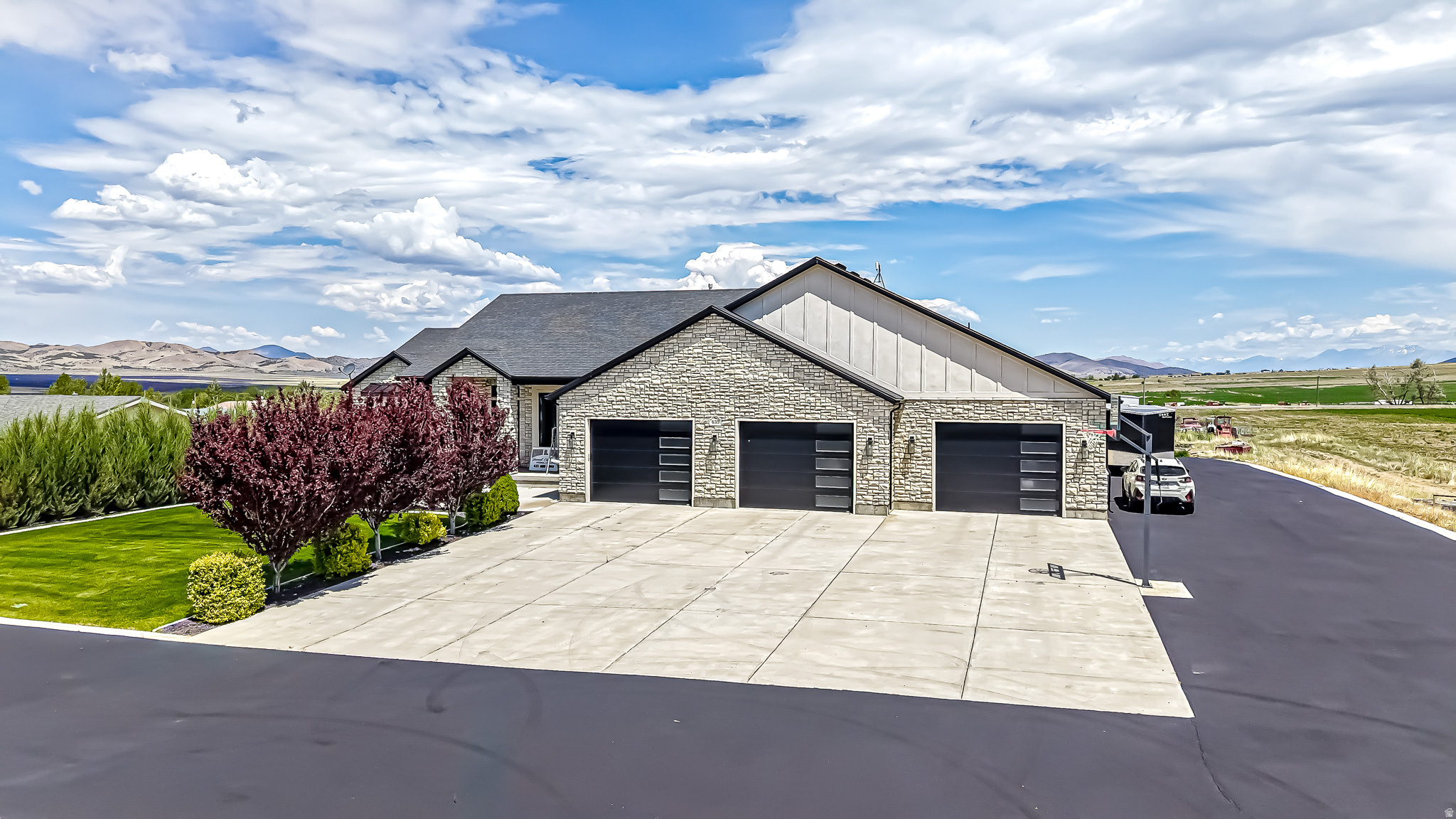 ELLERTSON BENCH SUBDIVISION - Residential