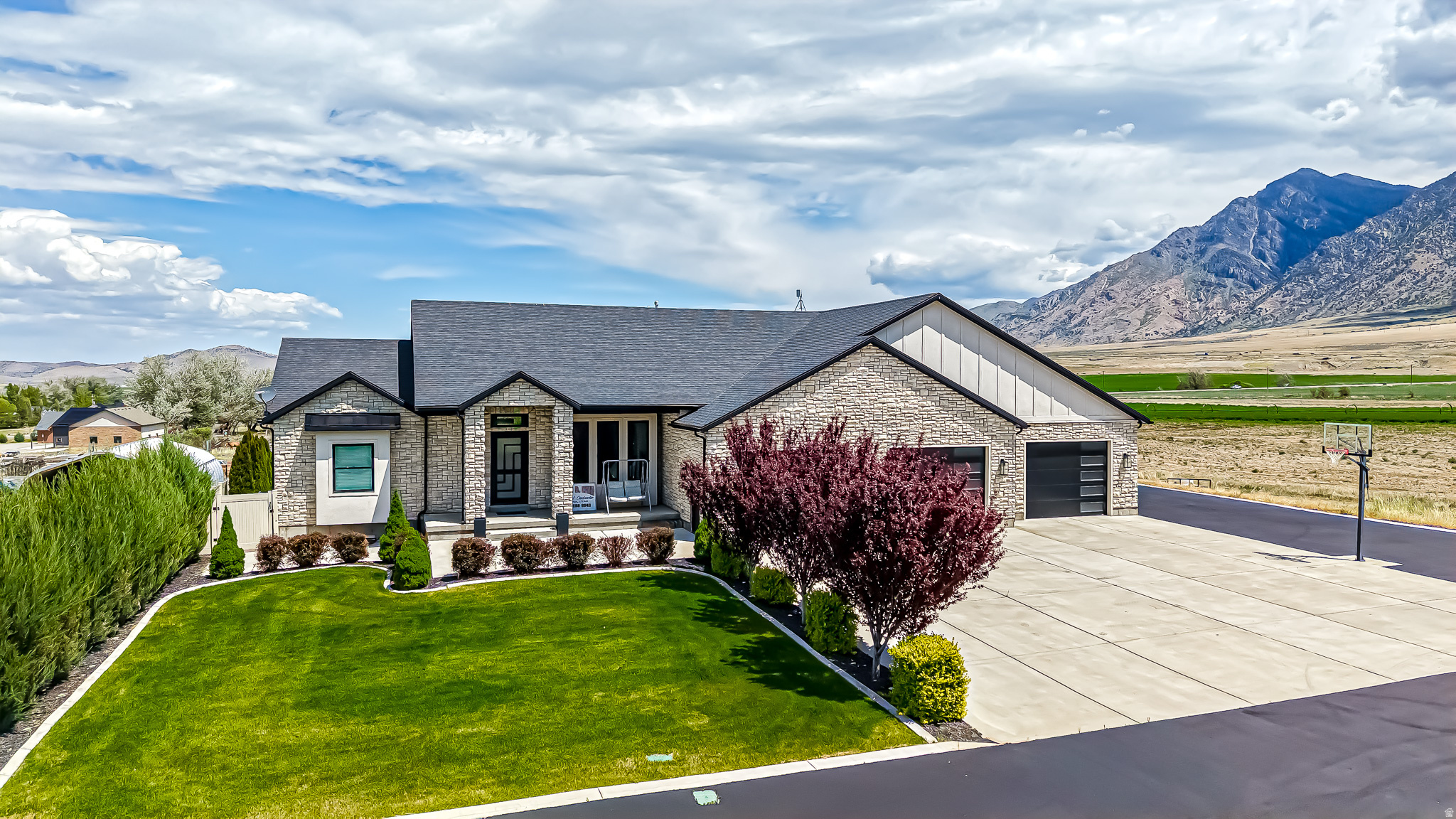 ELLERTSON BENCH SUBDIVISION - Residential