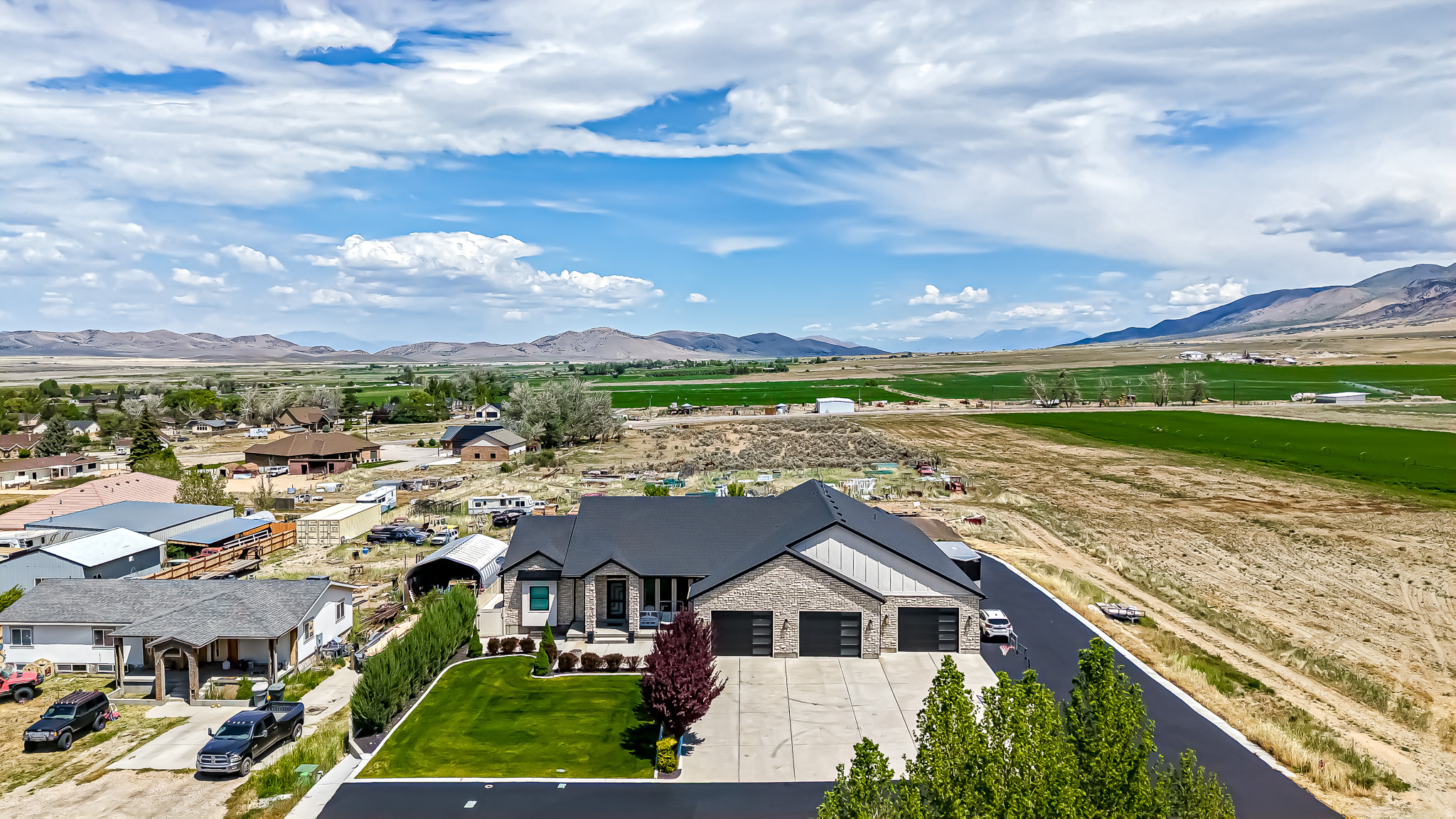 ELLERTSON BENCH SUBDIVISION - Residential