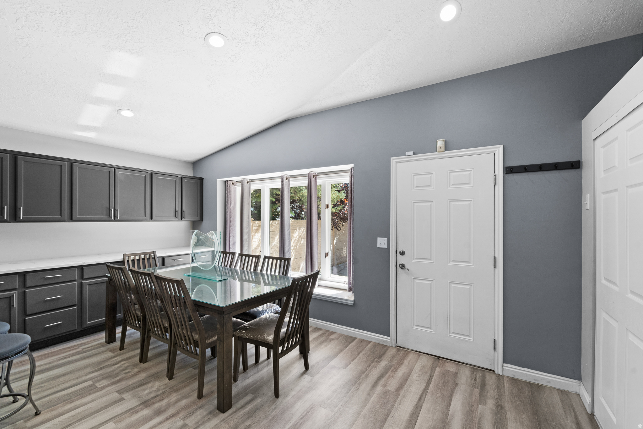 AMBLEWOOD SPRINGS - Residential