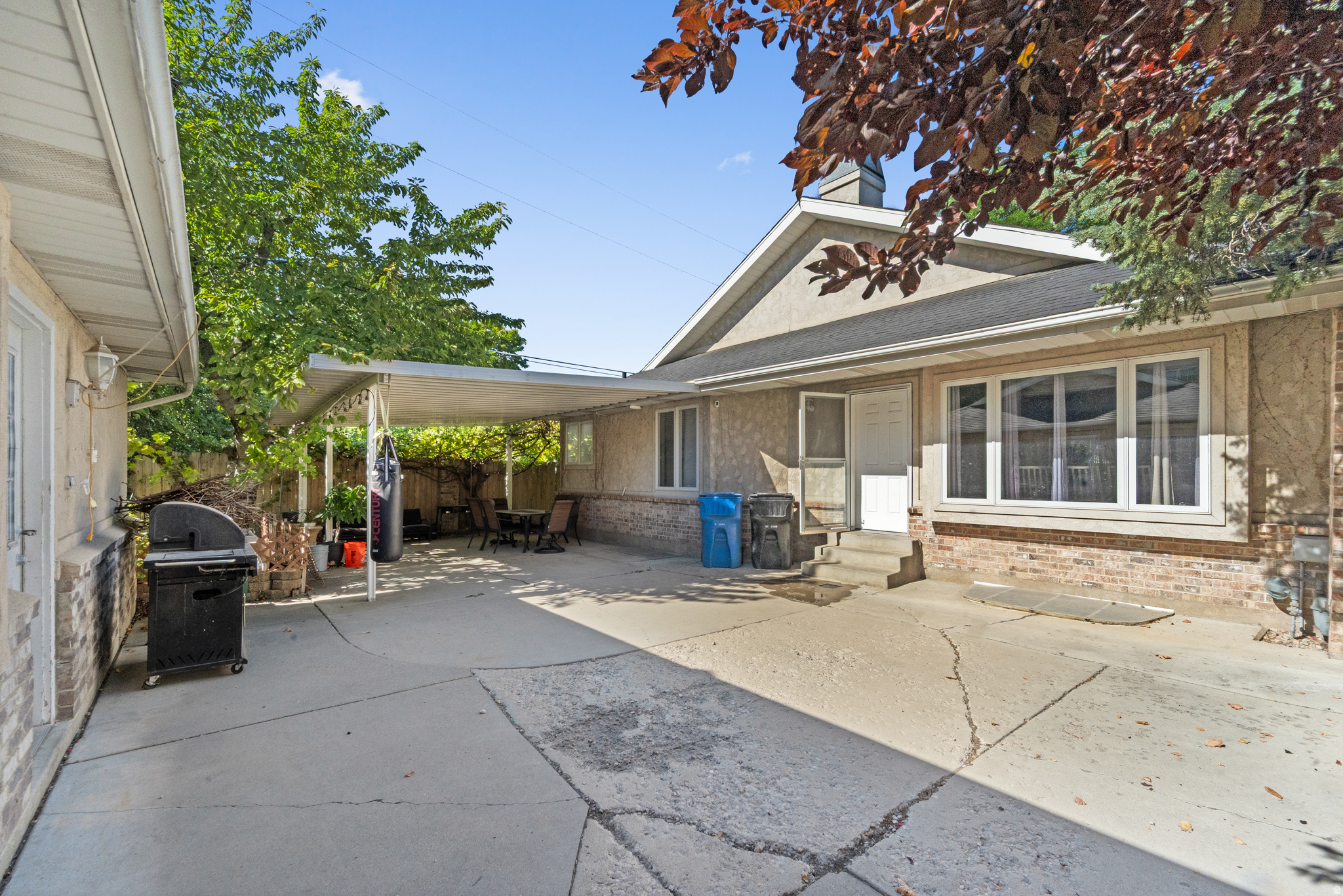 AMBLEWOOD SPRINGS - Residential