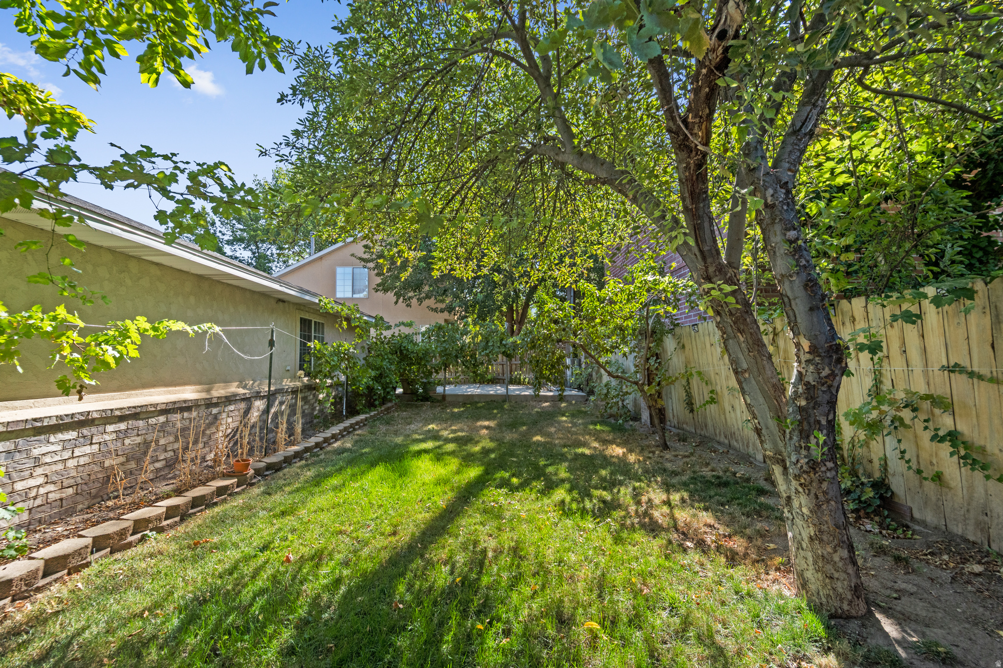 AMBLEWOOD SPRINGS - Residential